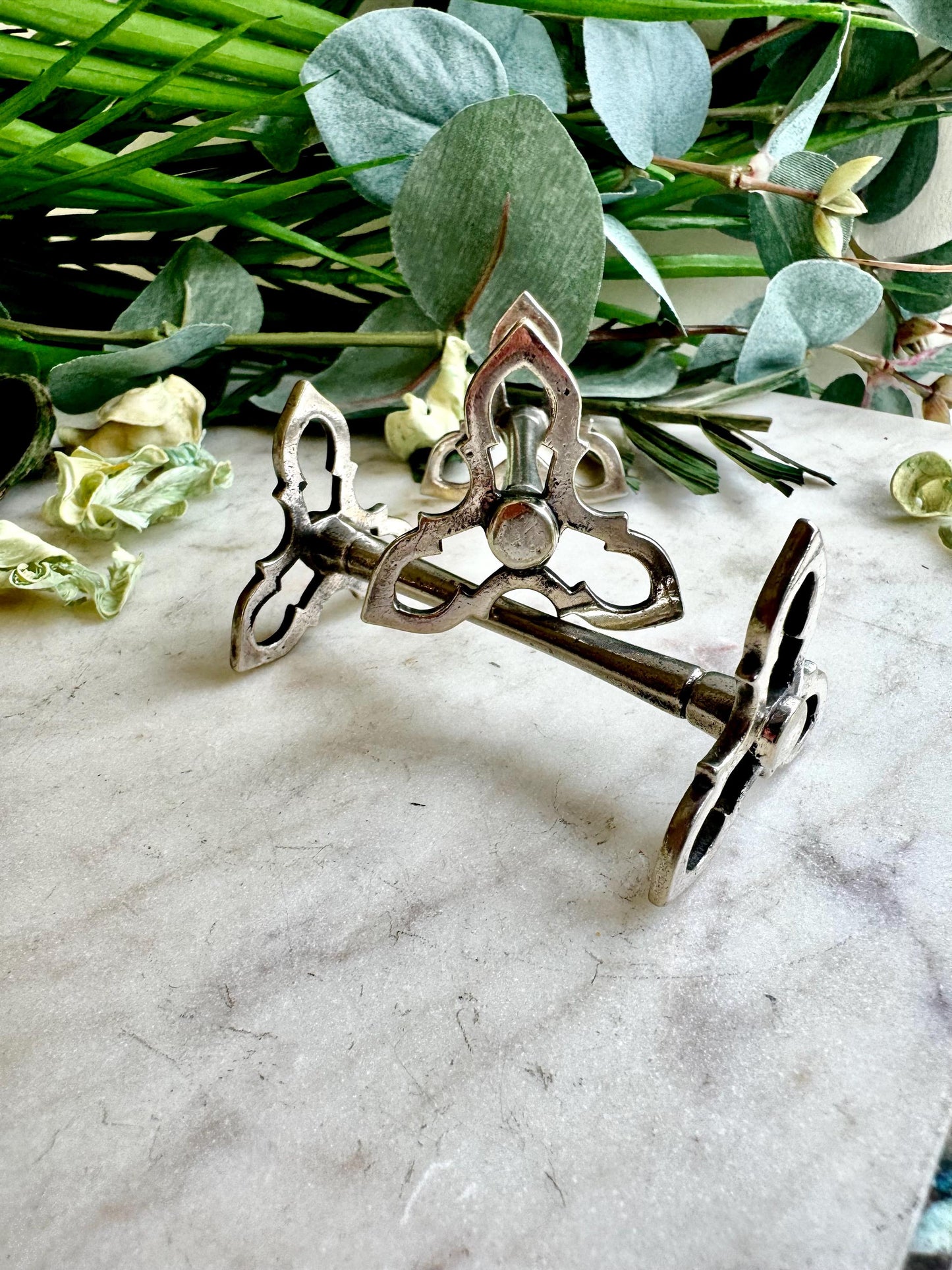 Vintage Set of 2 Silver Plated cutlery rests, english antique, pair of silver plated fleur de lys style cutlery rests, knife spoon holder