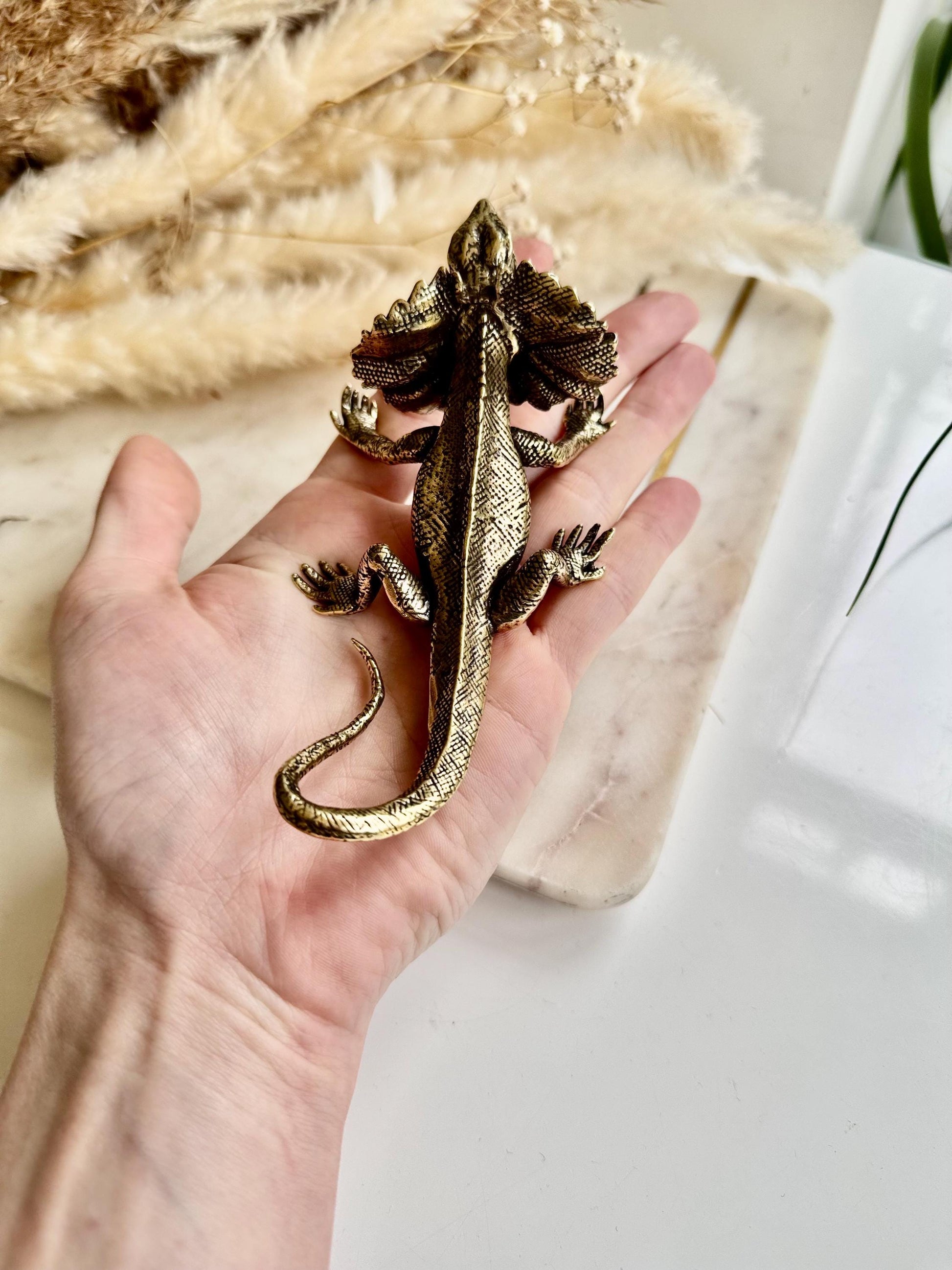 Fine lifelike brass frilled dragon miniature, detailed lizard sculpture, solid brass reptile figurine, exotic iguana ornament, metal frilled