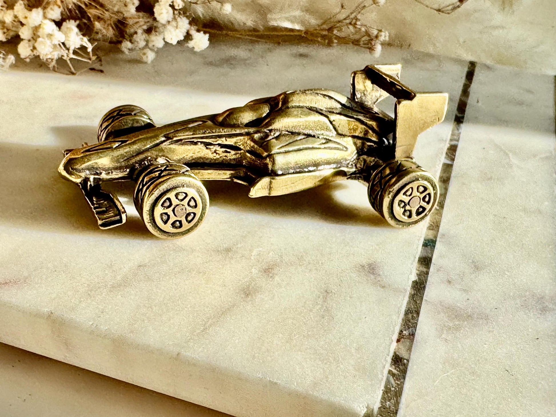 Solid brass Formula 1 race car, F1 collectible, rolling wheels metal statue, detailed brass racing car, unique motorsport decor
