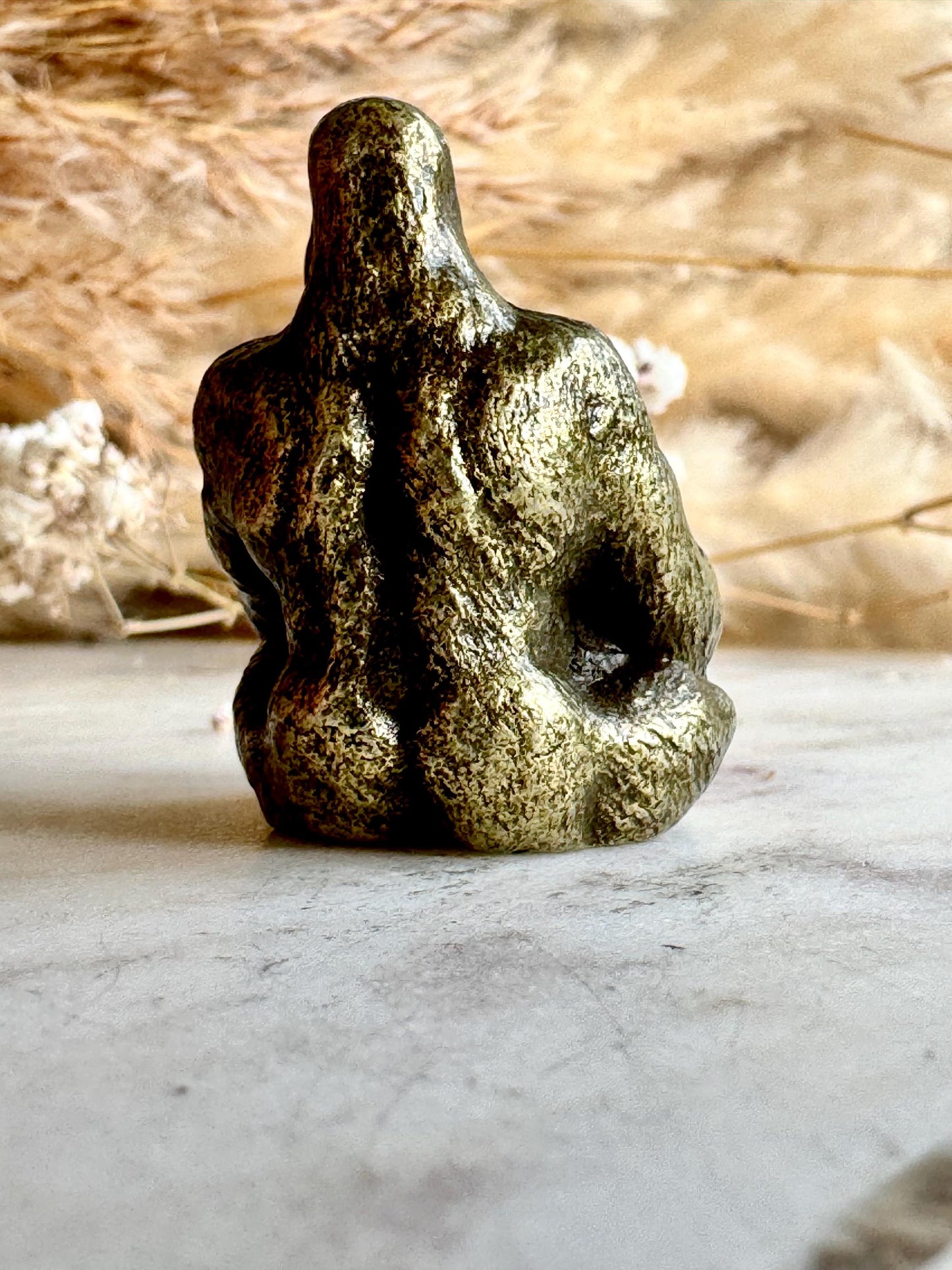 Smart gorilla statue, solid brass casting, fine workmanship, ape figurine, desktop decor, funny monkey miniature, creative paperweight gift