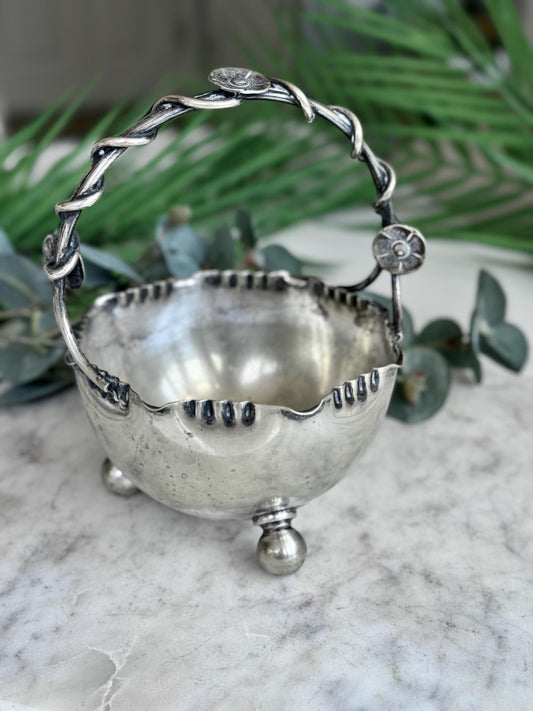 Antique Silver Plated Sugar Basket with Floral Handle – Early 20th Century Sheffield Joseph Rodgers and Sons