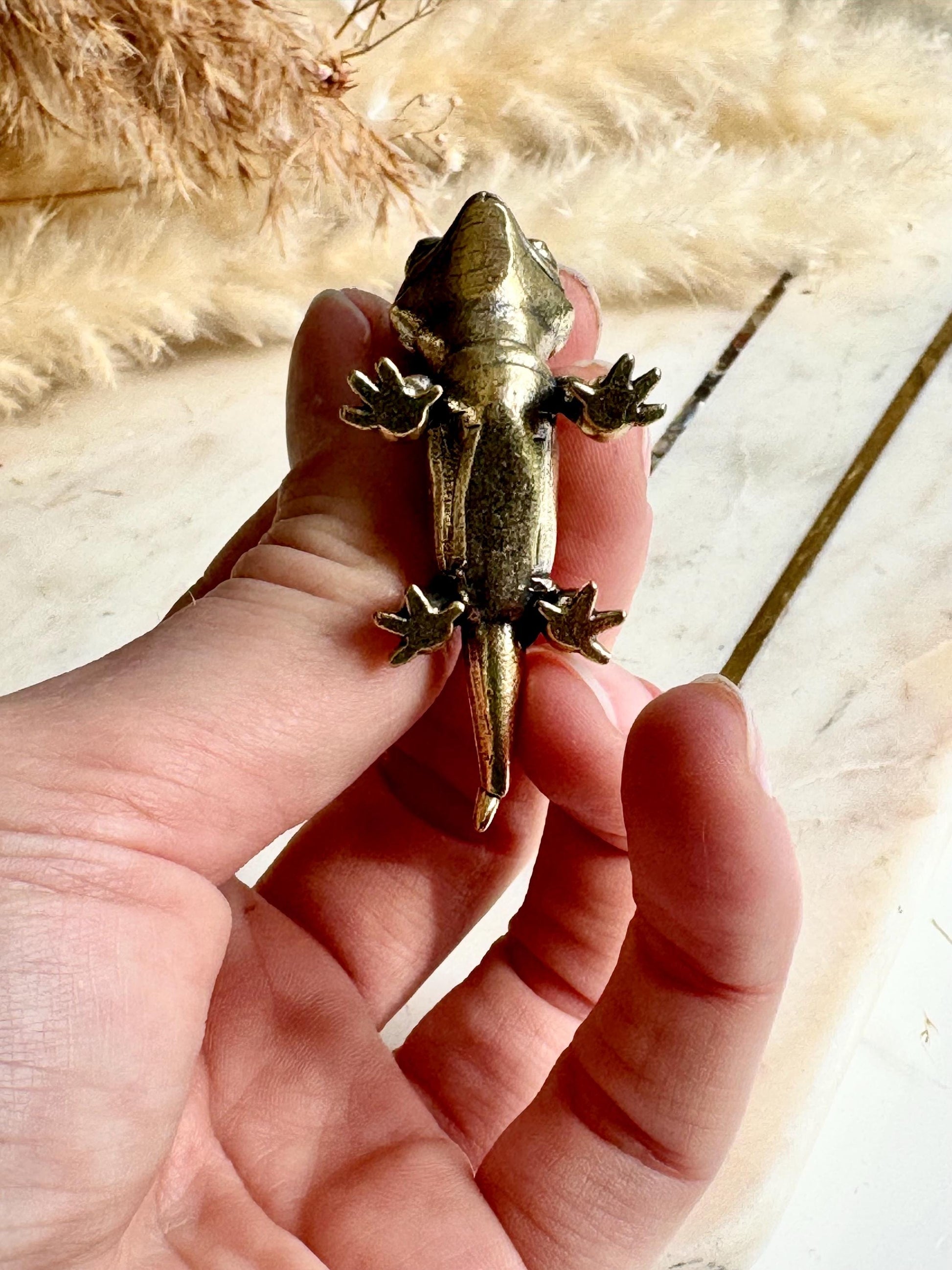 Lifelike solid brass fantasy lizard figurine, happy dragon-like reptile statuette, metal mythical creature ornament, chameleon figurine