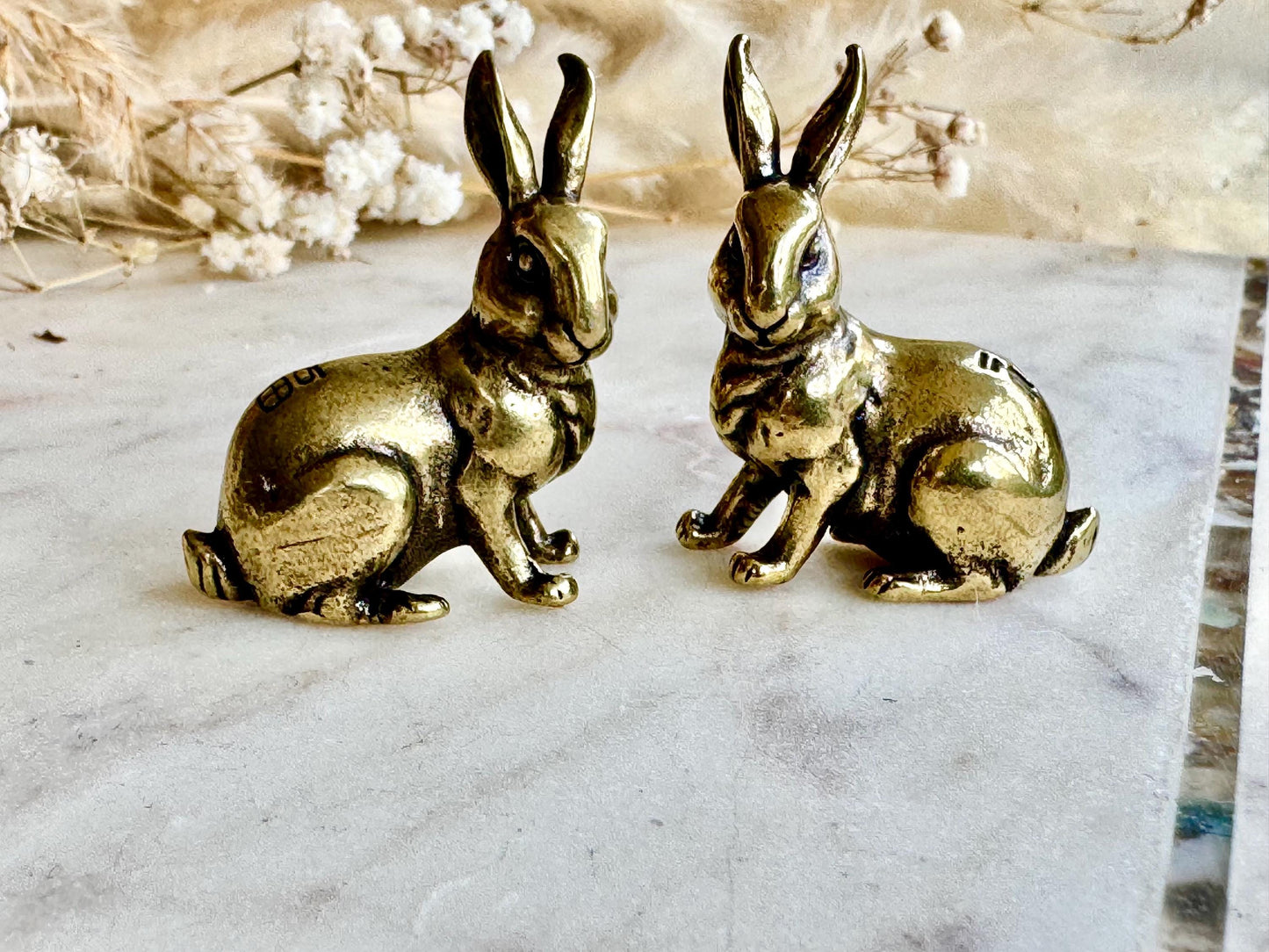 Japanese style brass miniature of rabbits, lifelike bunny workmanship, bunny ornament, Solid Brass good luck symbol figurine, cute gift