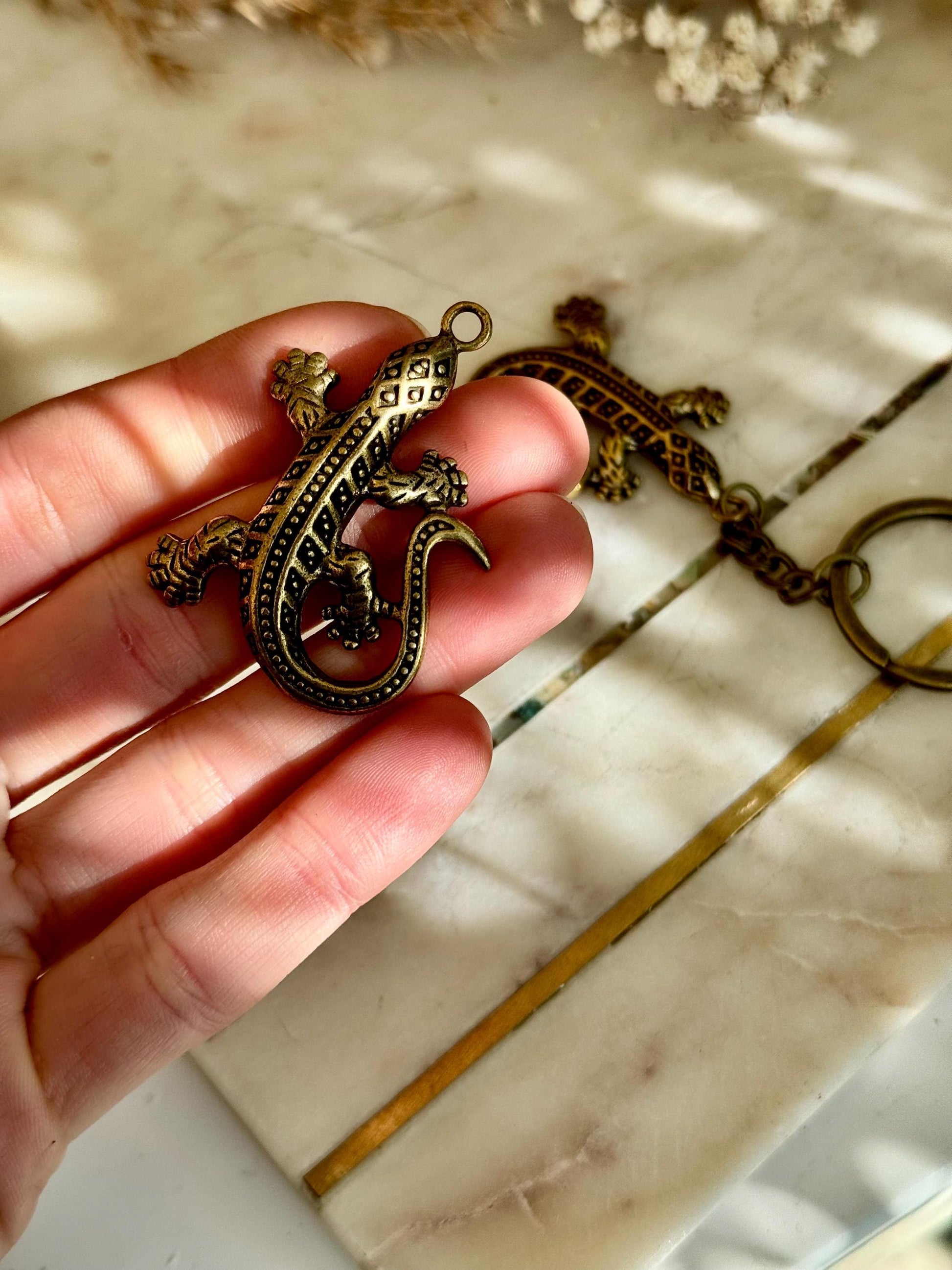 Solid Brass fine Lizard keychain, lizard lover gifts, reptile lover gifts, gecko keychain