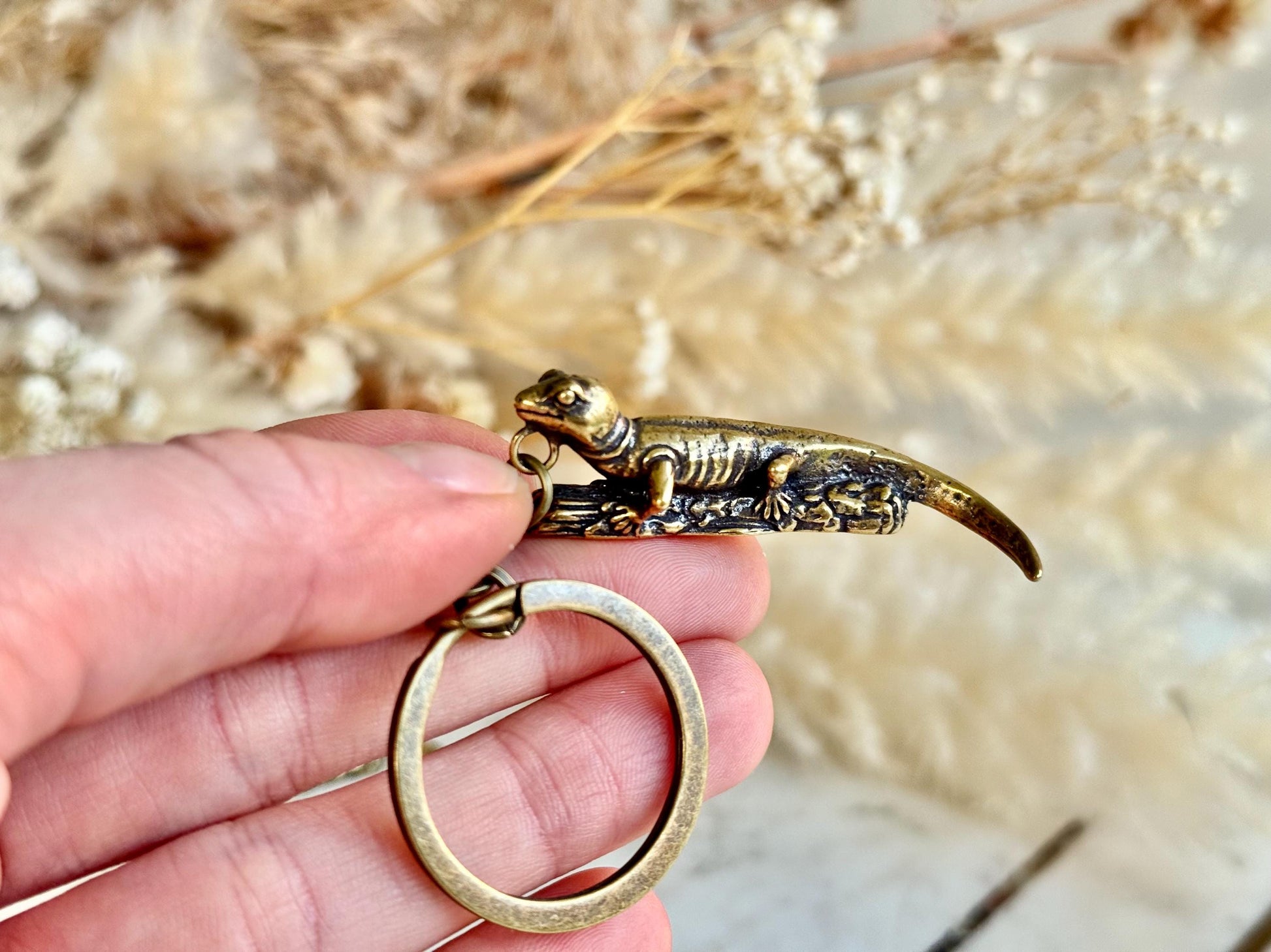 Solid Brass fine Lizard keychain, lizard lover gifts, reptile lover gifts, gecko keychain