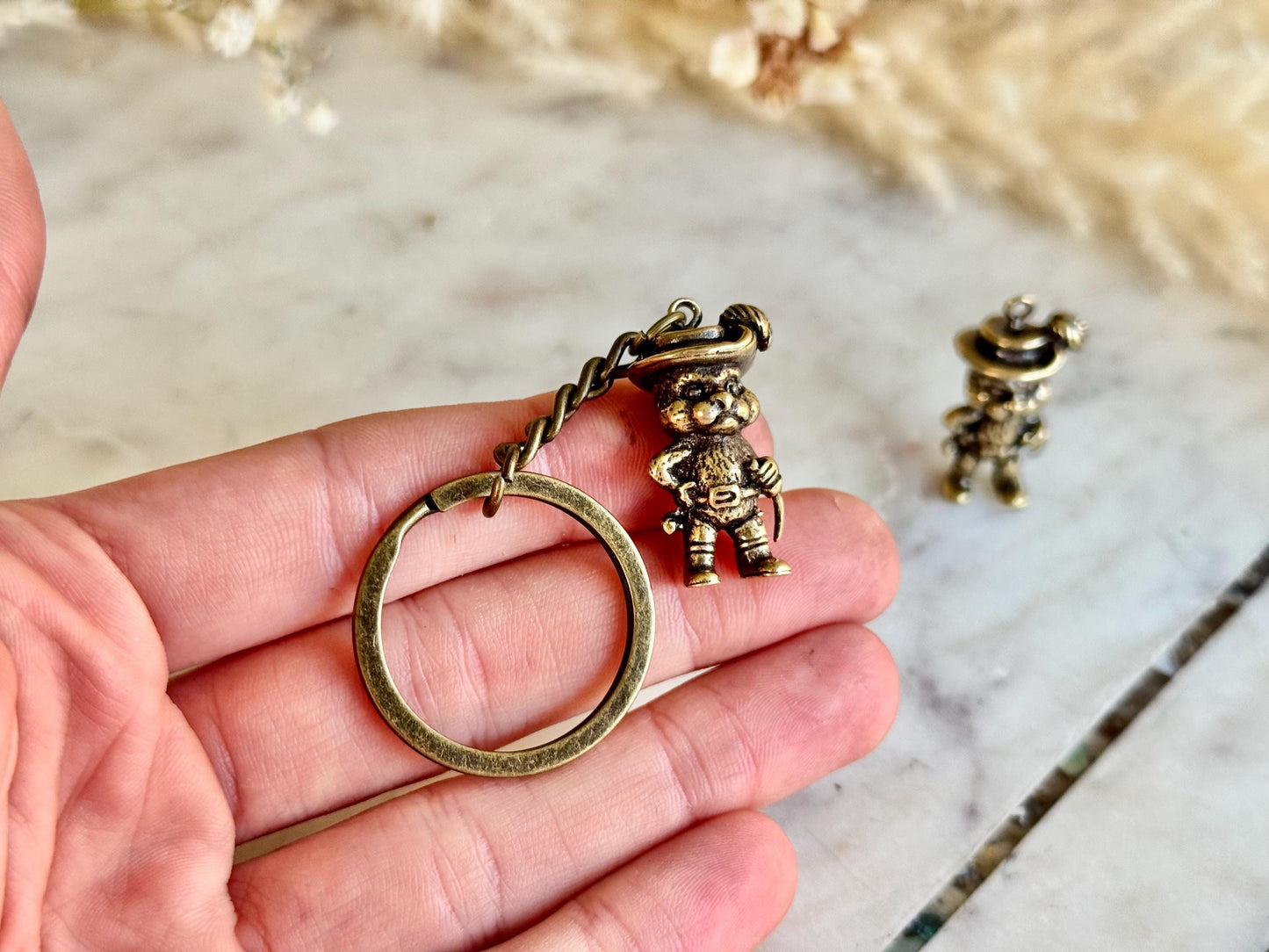 Brass Keychain – Puss in Boots Figurine with Sword – Miniature Fairytale Cat Charm