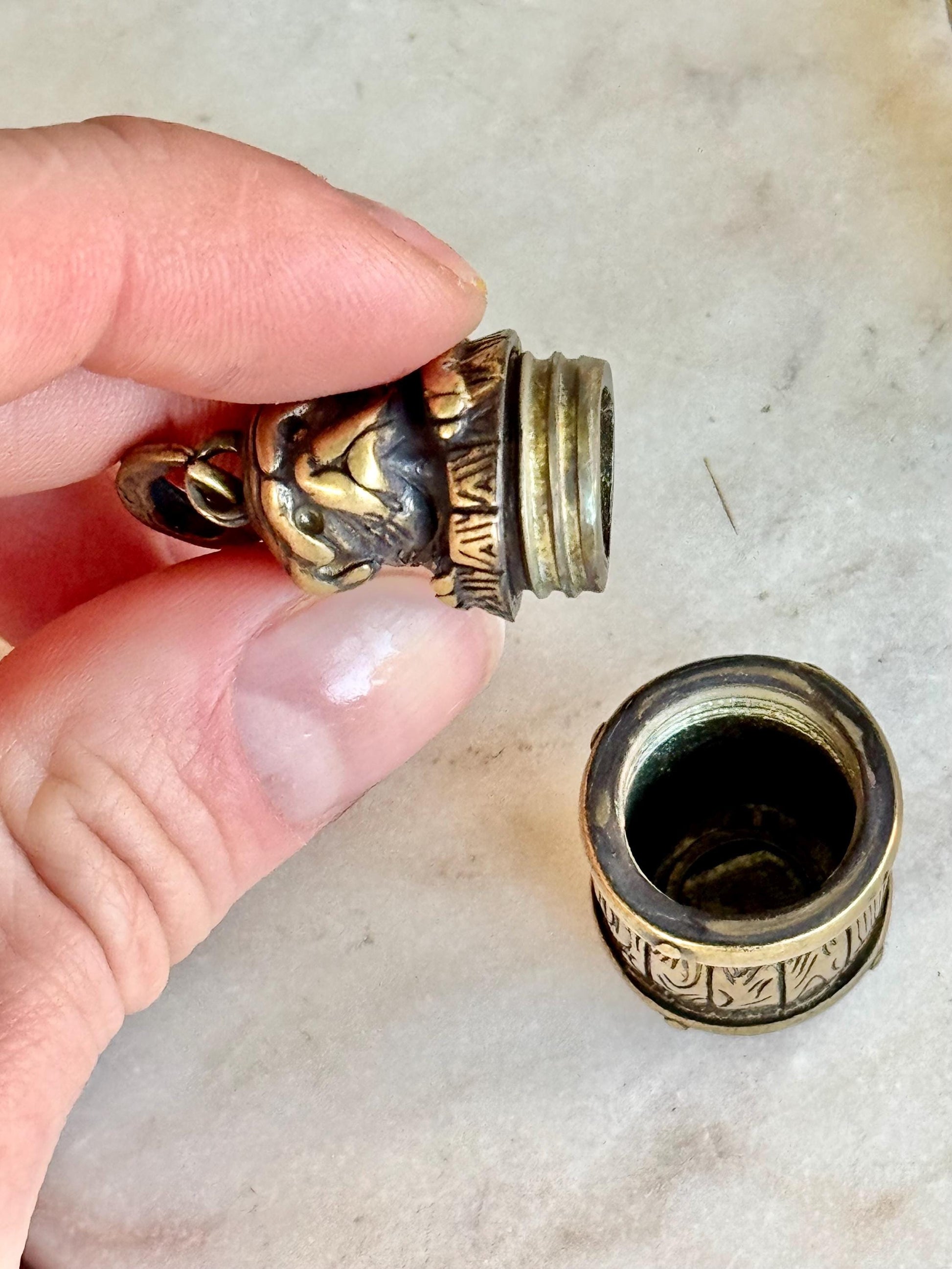 Secret Brass Pill Box Keychain – Bulldog on Barrel Hideaway