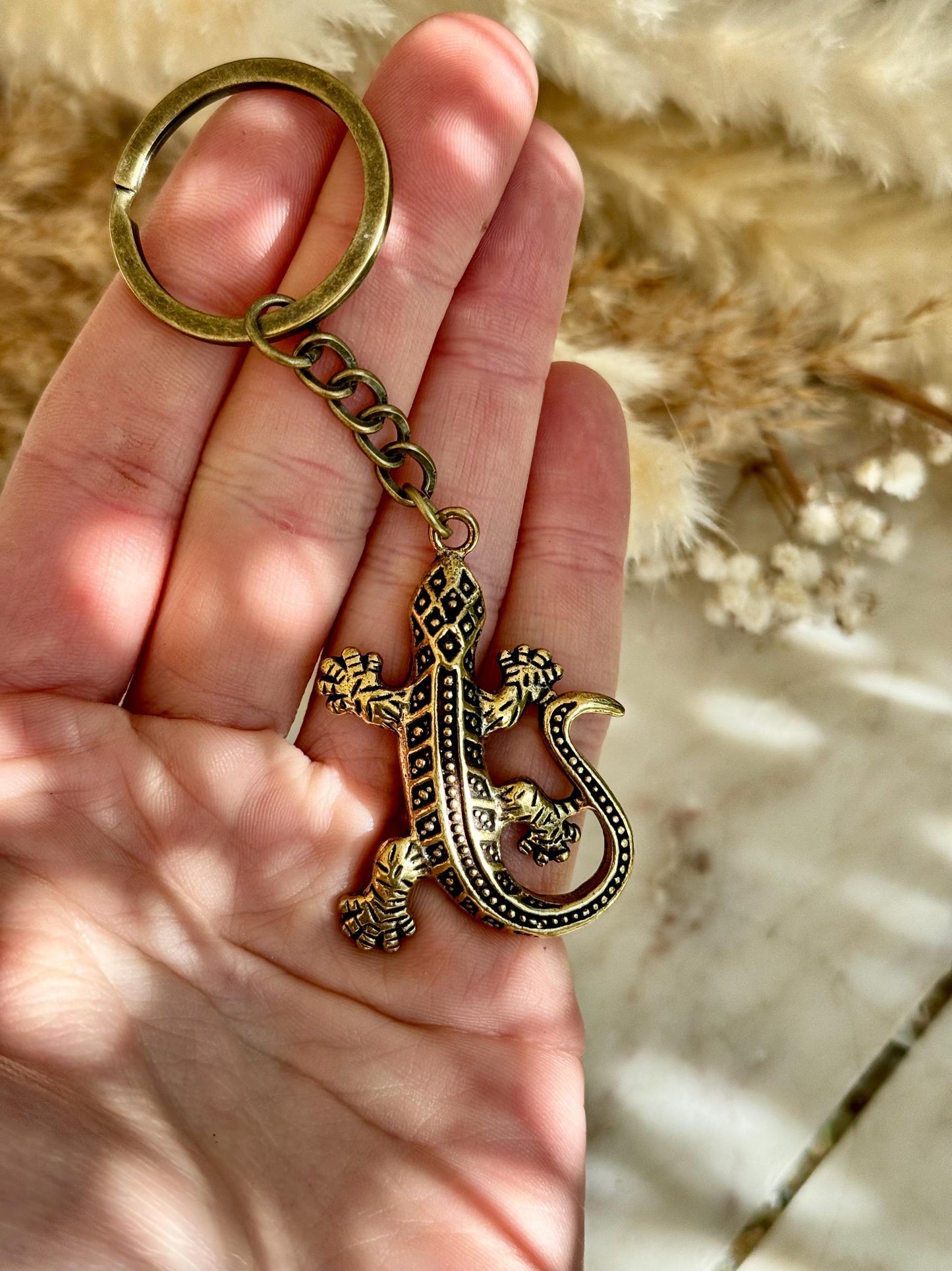 Solid Brass fine Lizard keychain, lizard lover gifts, reptile lover gifts, gecko keychain