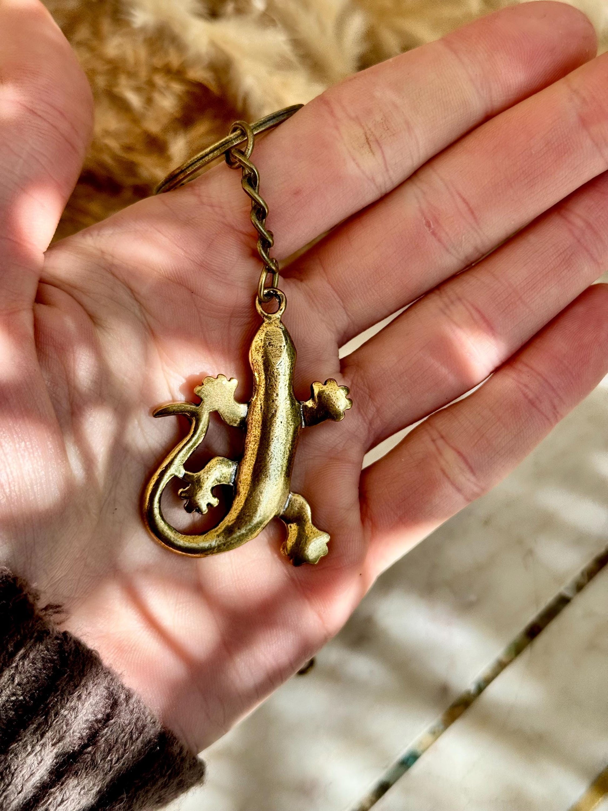 Solid Brass fine Lizard keychain, lizard lover gifts, reptile lover gifts, gecko keychain