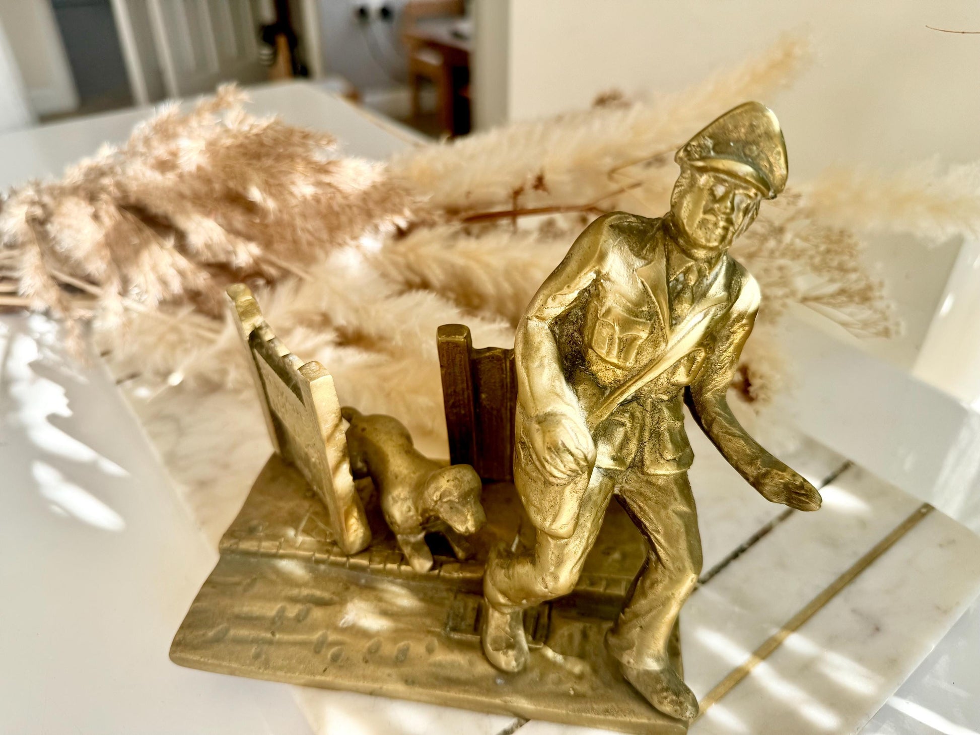 Vintage Brass Doorstop “Beware of the Dog” with Postman and Dog Scene – Humorous Figurine – Mid-Century Cast Brass Sculpture