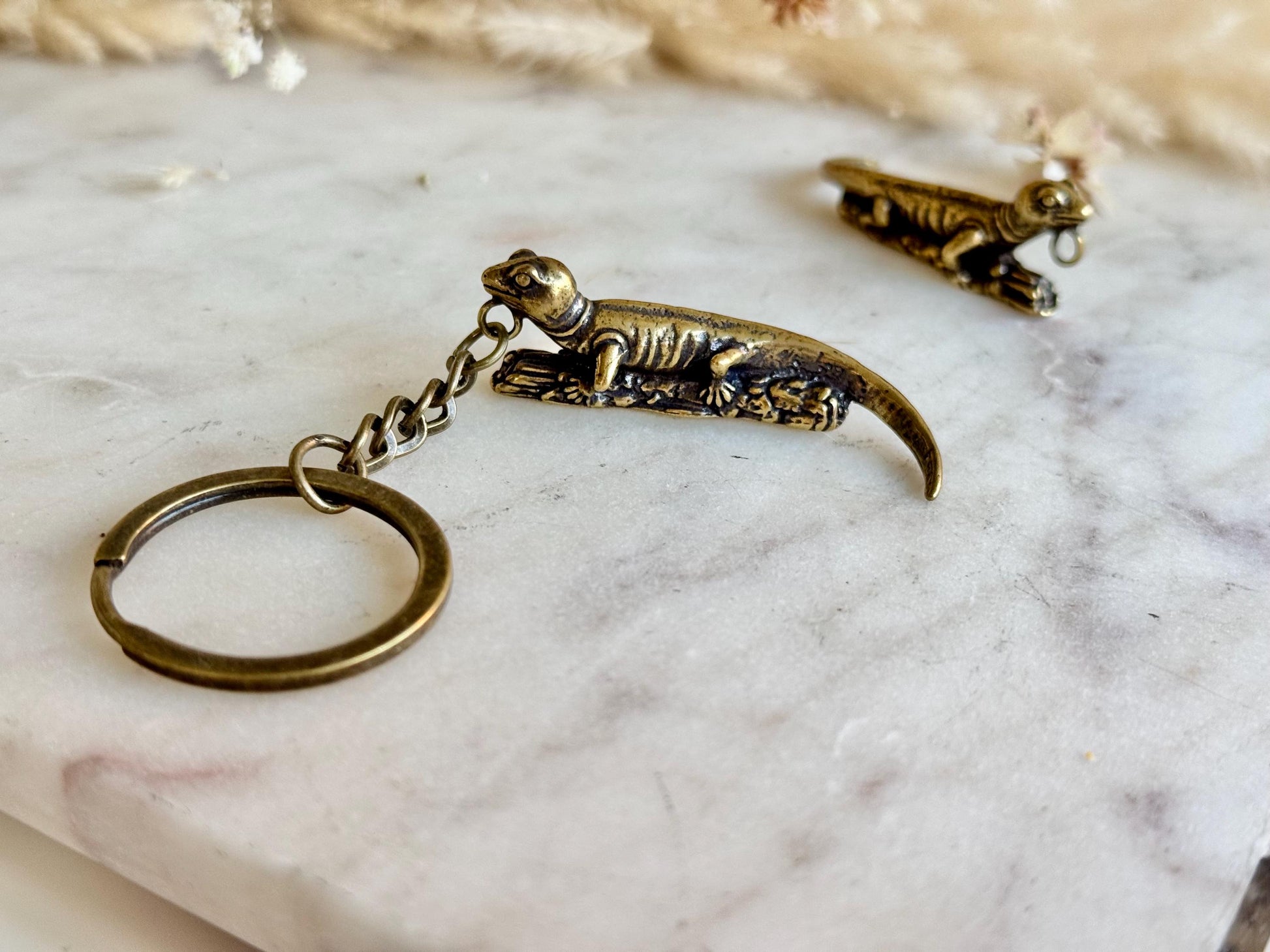 Solid Brass fine Lizard keychain, lizard lover gifts, reptile lover gifts, gecko keychain