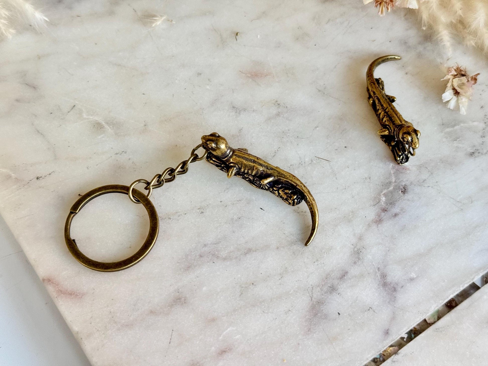 Solid Brass fine Lizard keychain, lizard lover gifts, reptile lover gifts, gecko keychain