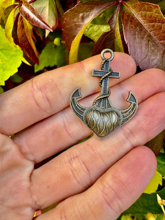 Brass Keychain with Sacred Heart Anchor Charm – Nautical Symbol of Love and Hope