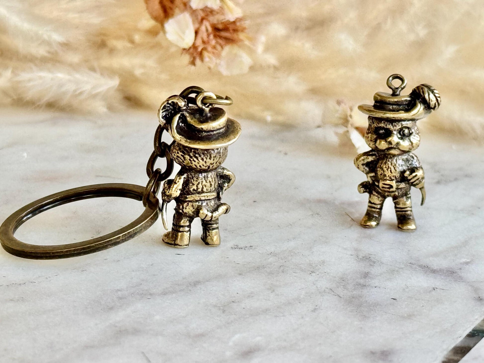 Brass Keychain – Puss in Boots Figurine with Sword – Miniature Fairytale Cat Charm