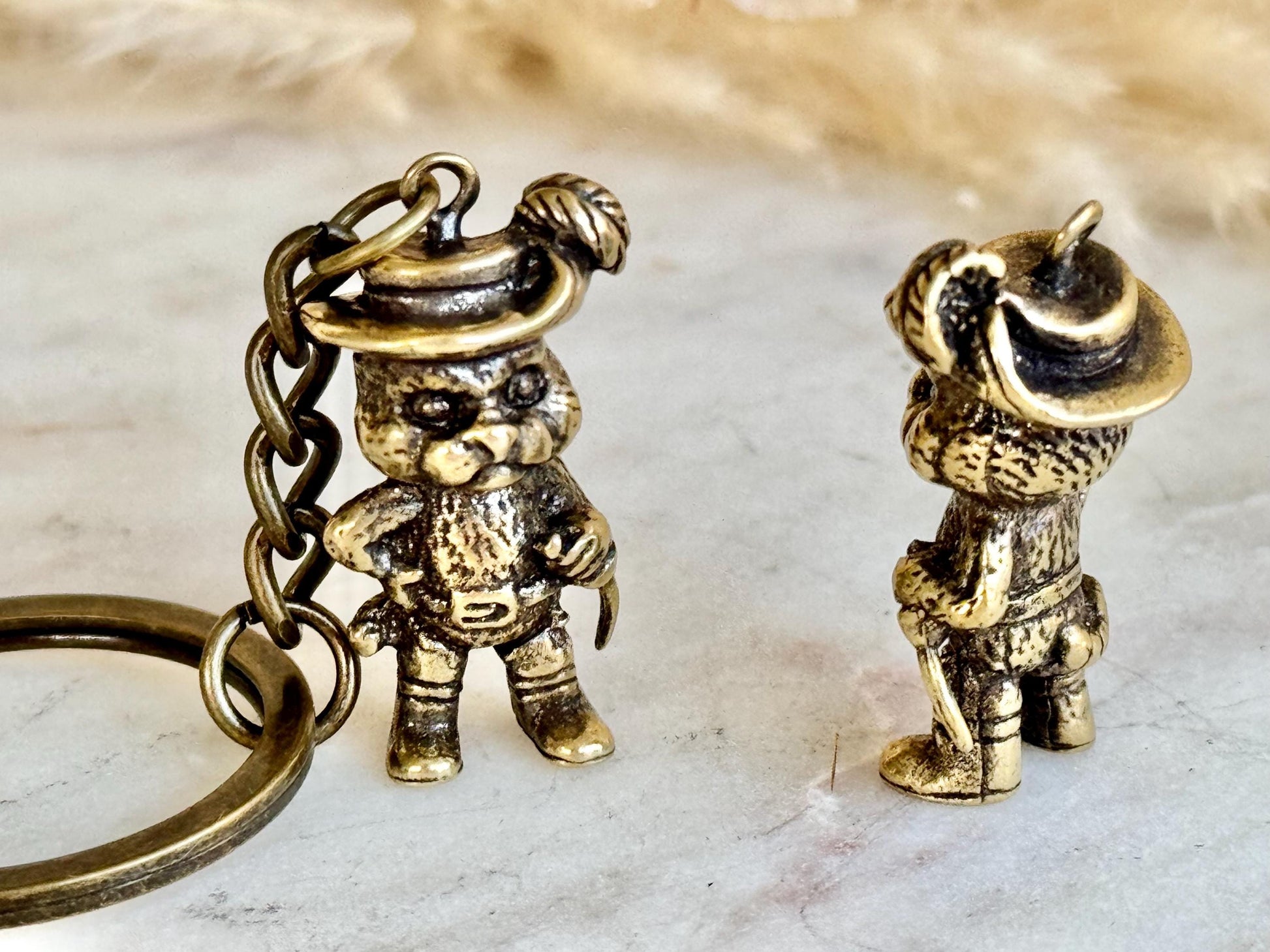 Brass Keychain – Puss in Boots Figurine with Sword – Miniature Fairytale Cat Charm