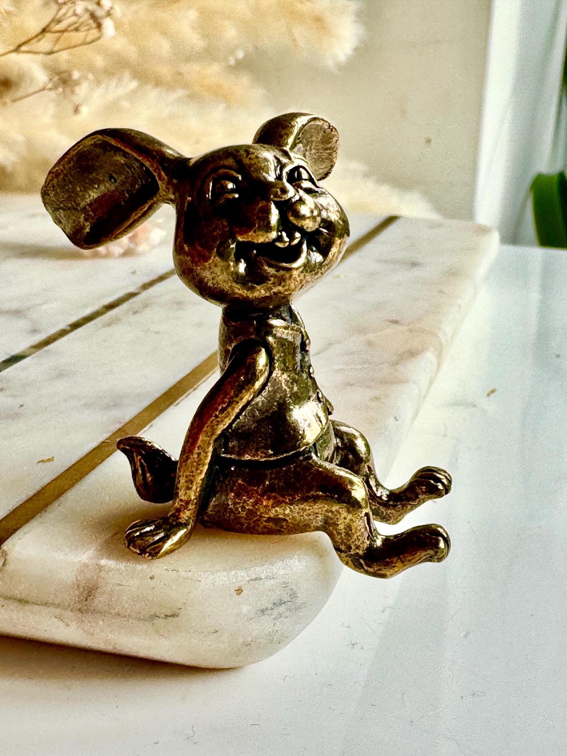Solid Brass Bunny Figurine – Whimsical Rabbit Statue with Wide Smile and Floppy Ears – Playful Decor