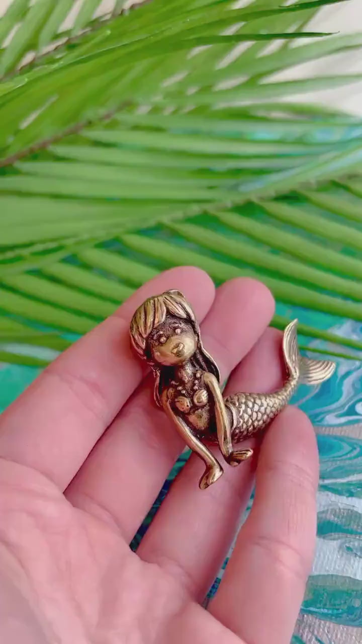Smiling Seashell Mermaid Solid brass Fairy Garden Miniature Lovely Little Mermaid Figurine Desktop or Shelf Decor