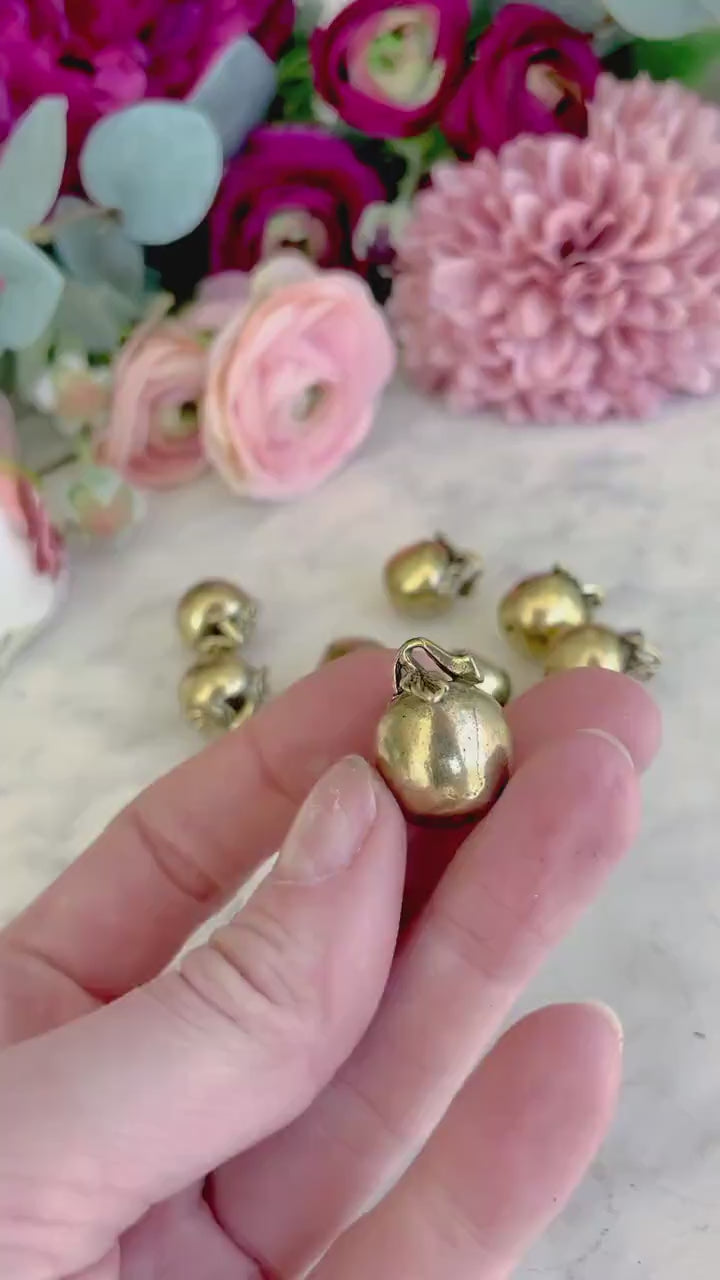 Cute Forbidden Fruit Apple Keyring, Solid brass small apple miniature, metal fruit pendant