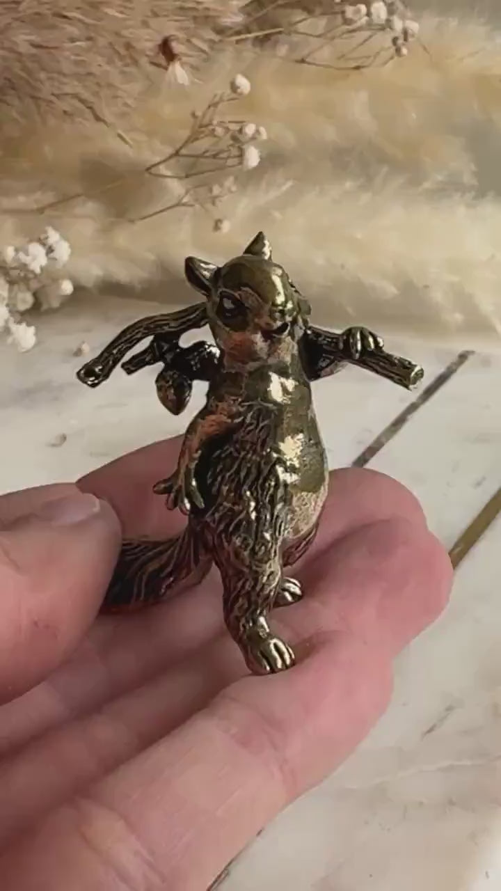 Solid brass figurine squirrel holding acorn, collectible brass ornament, beautiful decoration for tabletop