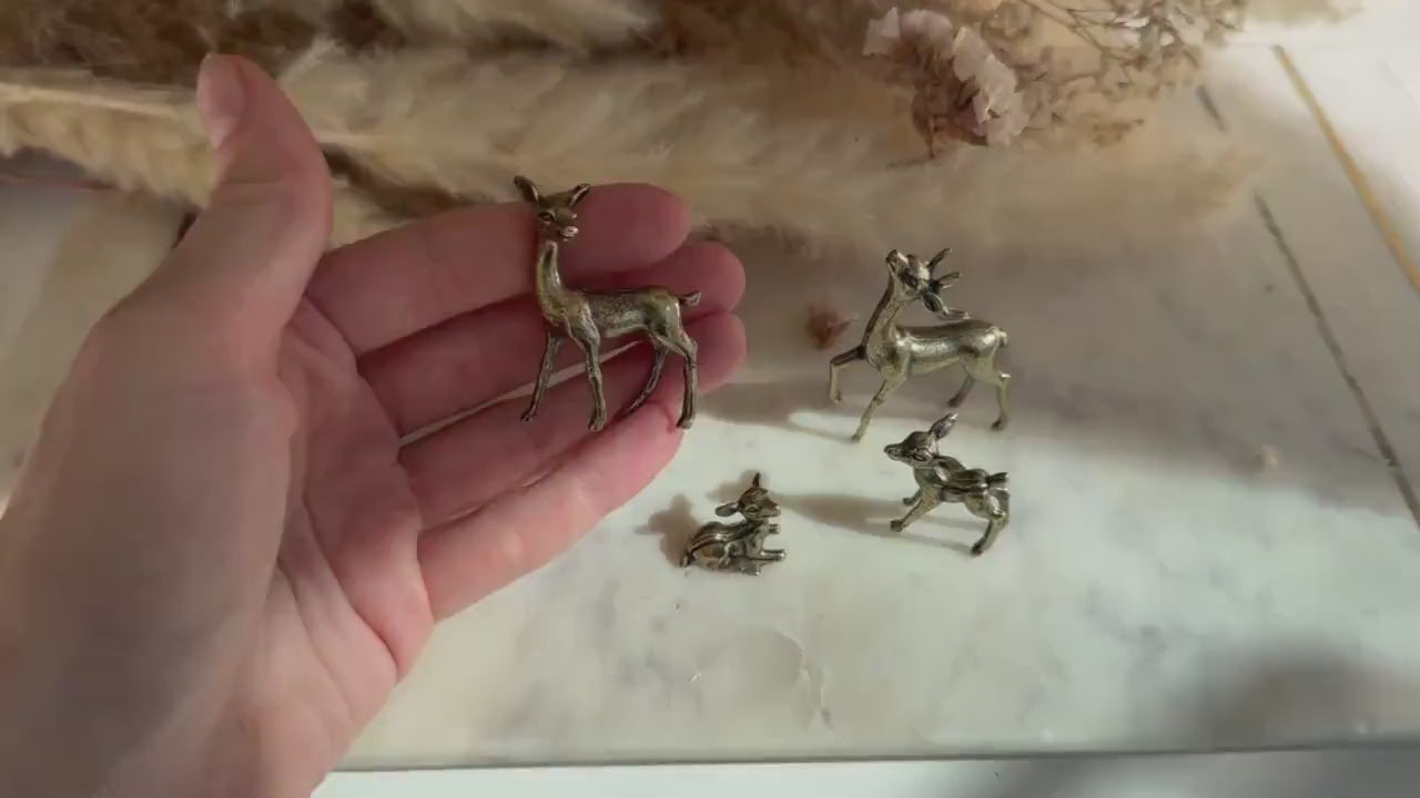Set of Little Solid Brass Deer Family Desk Ornaments, Little deer statuettes - traditional Style Animal Figurines, Christmas Desk Decoration