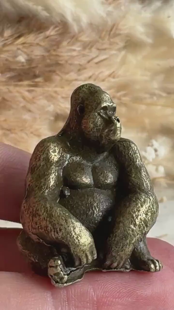 Smart gorilla statue, solid brass casting, fine workmanship, ape figurine, desktop decor, funny monkey miniature, creative paperweight gift