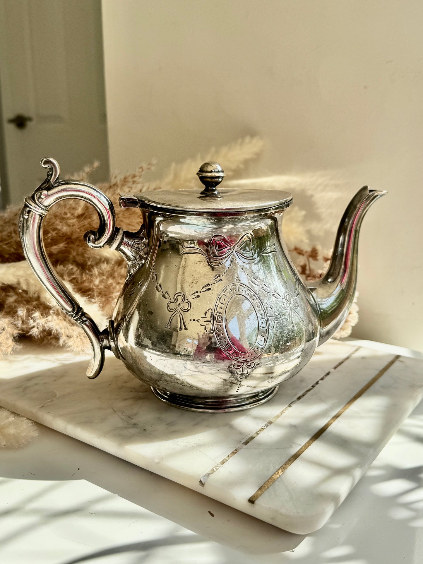 Vintage EPBM Silver Plated Teapot with Ribbon Engraving – English Teaware, 1950s