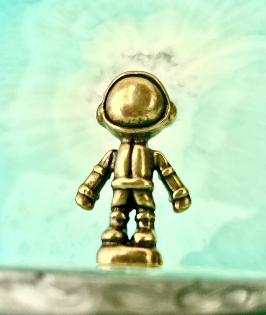 Wandering Astronaut, Solid Brass Cast Spaceman Figurine, Lost Wax Casting, Craft Figurine, Space lover gift, Alien figurine