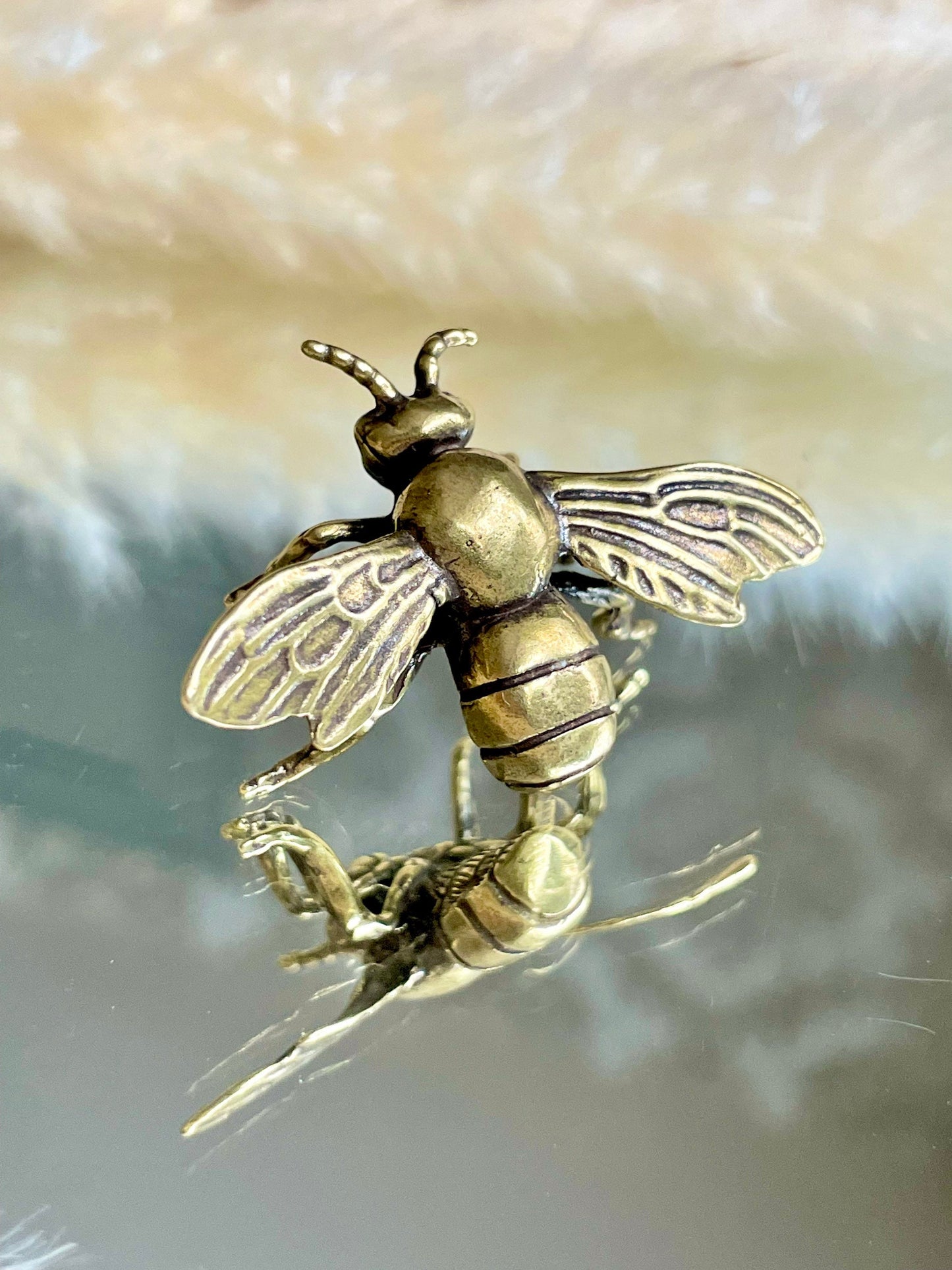 Devine flying honey bee, fine solid brass figurine, desktop decor, meaningful gift, cute little gift, meaningful gift, insect lover gift