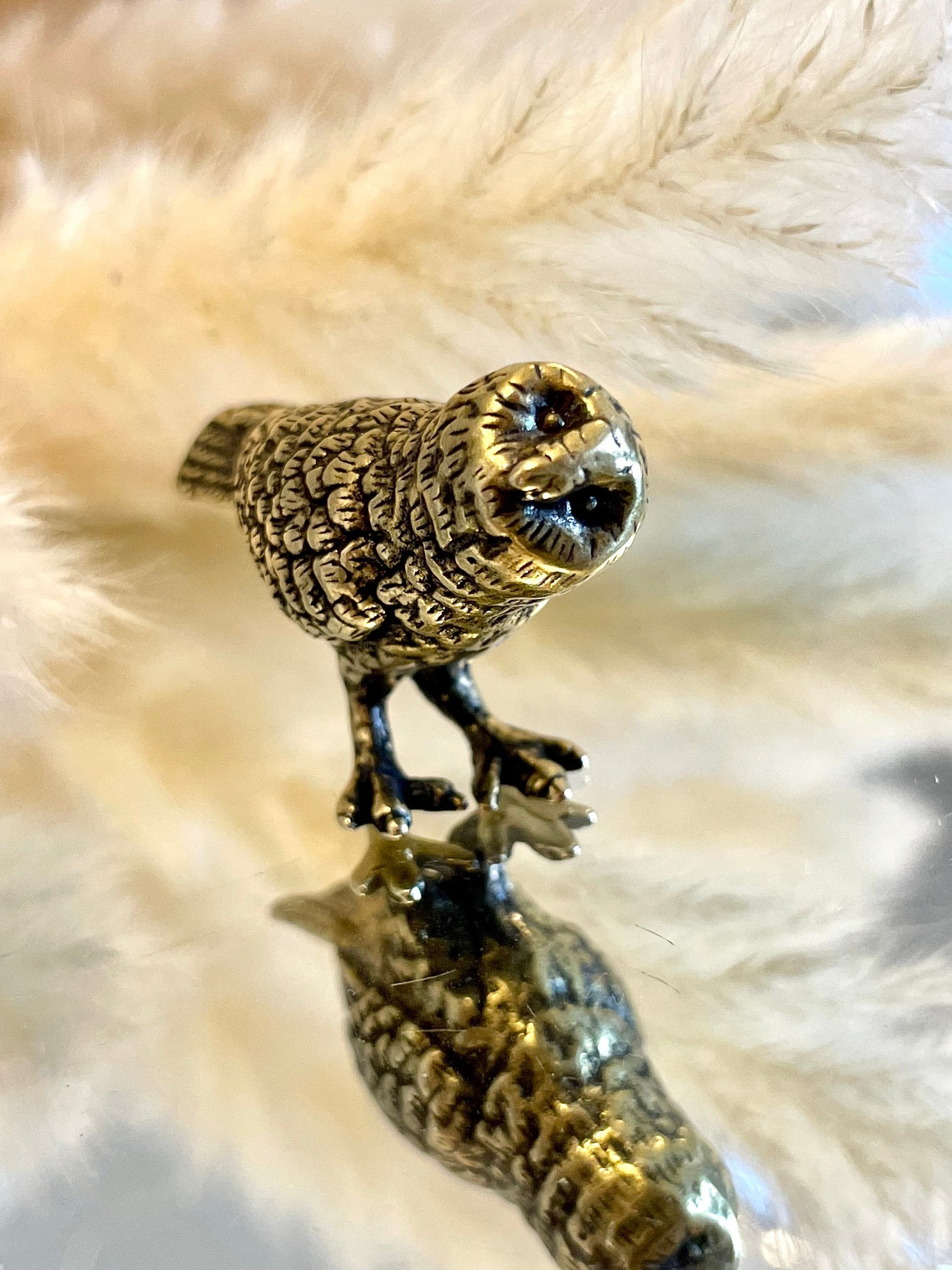 Wise Snowy Owl figurine, Metal Owl ornament, fine lifelike solid brass figurine, desktop decoration, winter bird statuette, Christmas gift