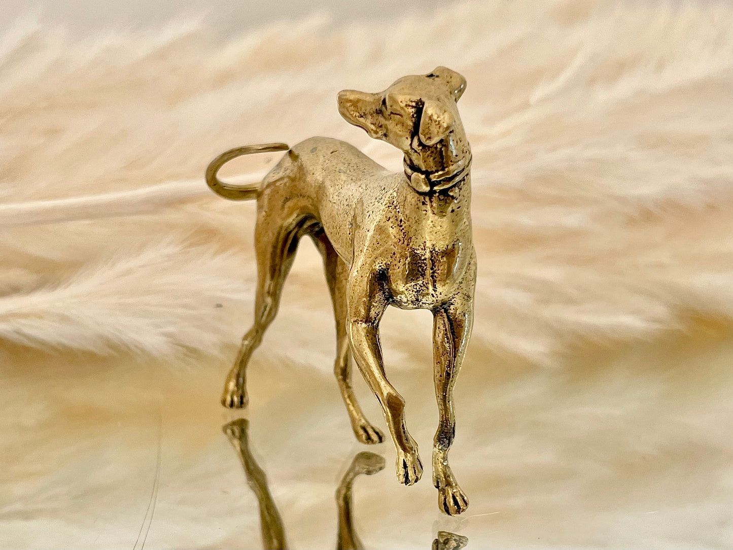 Hound dog figurine, Fine lifelike solid brass statuette, Desktop decoration, whippets dog statuette, traditional style dog, Beautiful gift