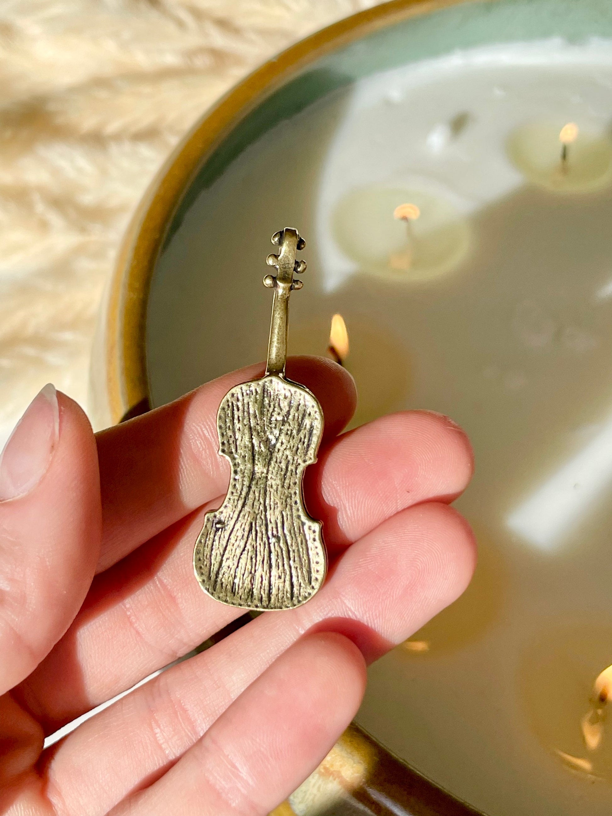 Solid brass Violin Pendant, Fine Violin figurine, Orchestra Player Gift, Violin Charm, Violin Jewellery, Violinist Gift