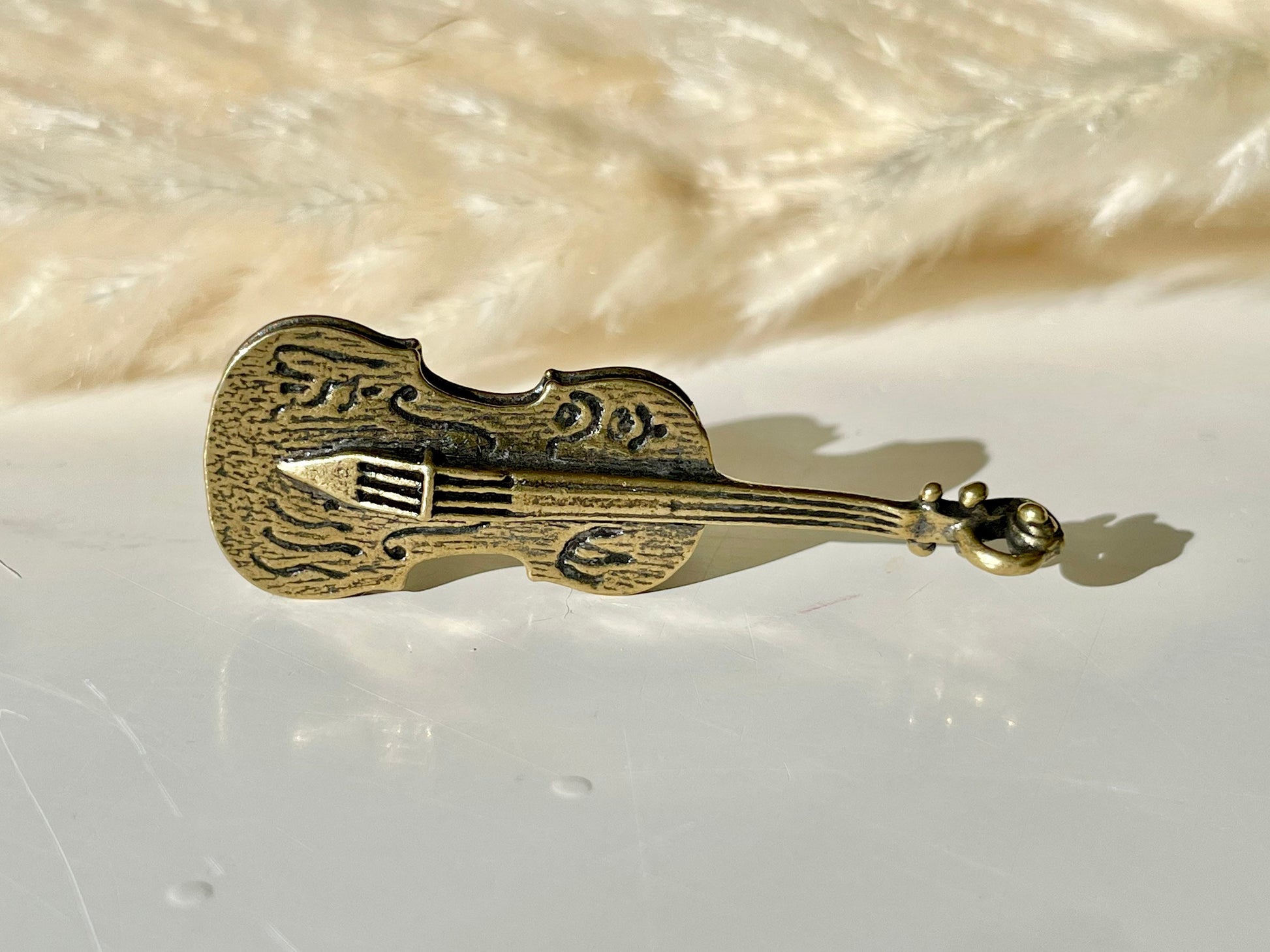 Solid brass Violin Pendant, Fine Violin figurine, Orchestra Player Gift, Violin Charm, Violin Jewellery, Violinist Gift