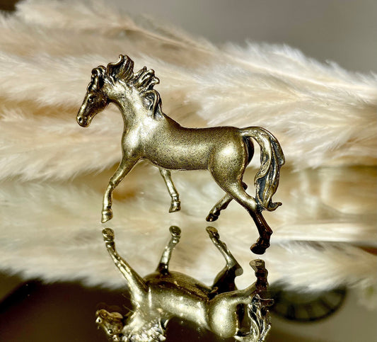 Wild horse statuette, Galloping mustang, Stallion statue, Lifelike solid brass figurine, Desktop ornament