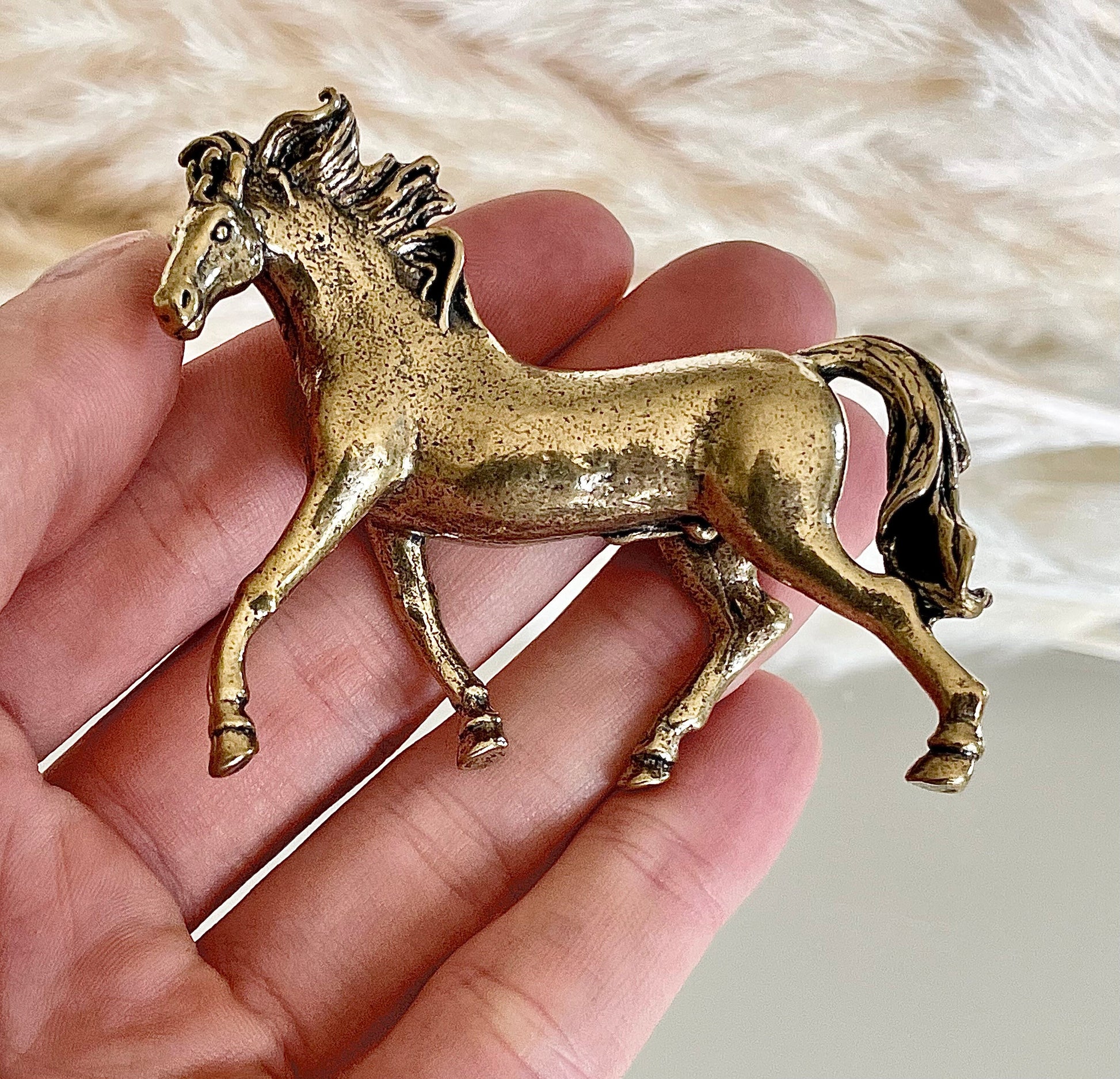 Wild horse statuette, Galloping mustang, Stallion statue, Lifelike solid brass figurine, Desktop ornament