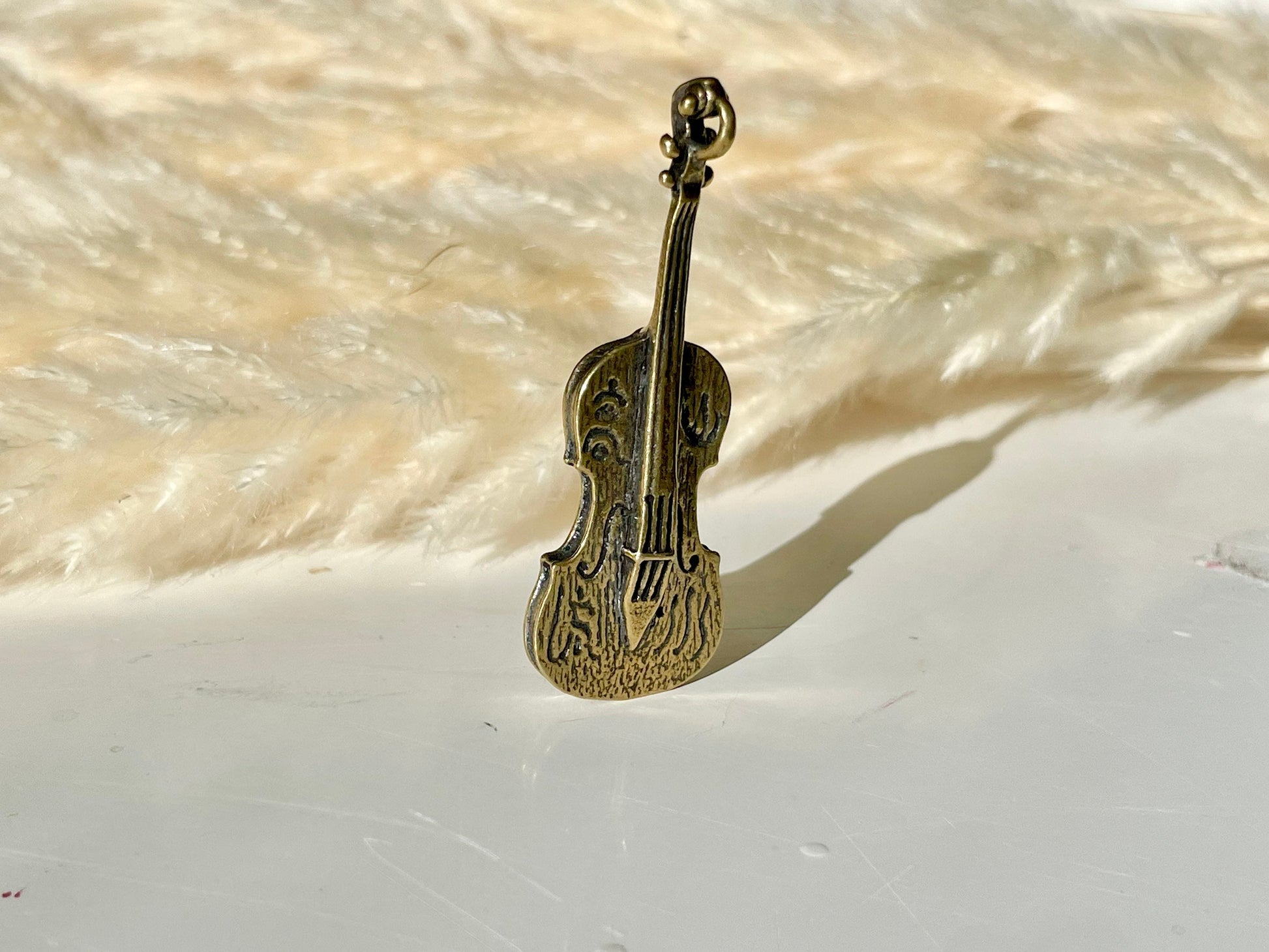 Solid brass Violin Pendant, Fine Violin figurine, Orchestra Player Gift, Violin Charm, Violin Jewellery, Violinist Gift