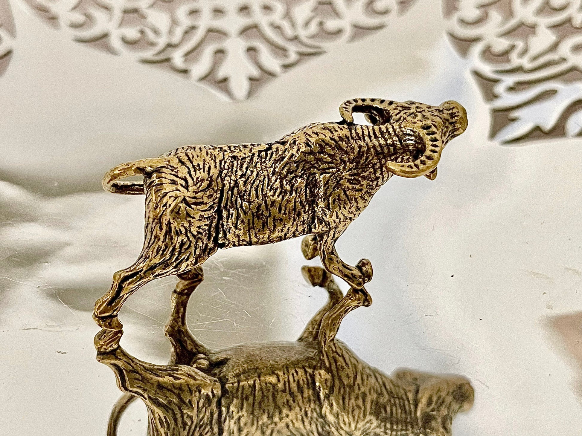 Spanish bull sculpture, Brass ox figurine, Solid Brass Bull Statues, cow Sculpture, Ornaments Ox Cow Figure Statue