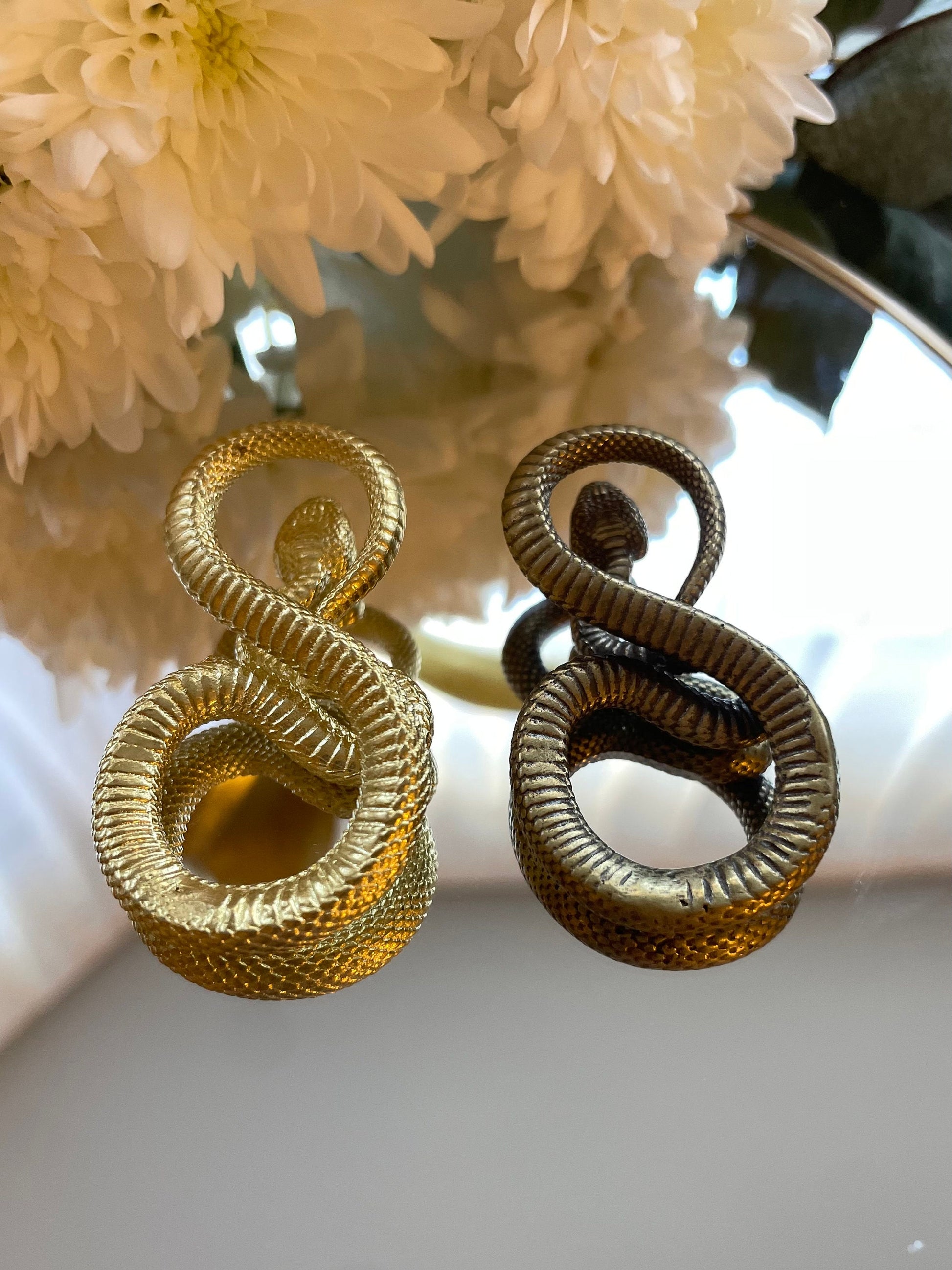 Solid Brass Snake, Fine details snakes, Solid brass figurine, Snake infinity sign, Creative gift, Beautiful Golden snakes