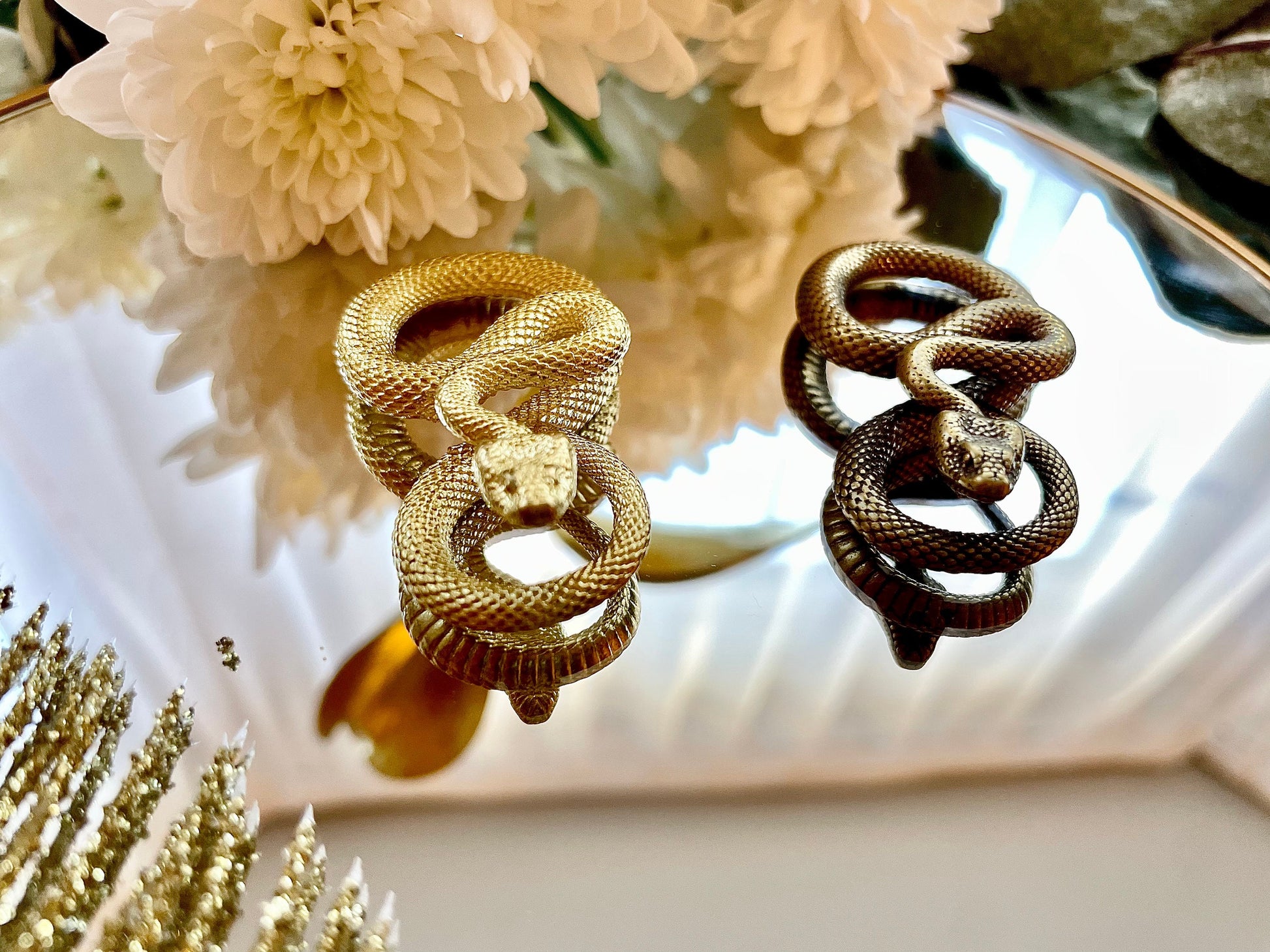 Solid Brass Snake, Fine details snakes, Solid brass figurine, Snake infinity sign, Creative gift, Beautiful Golden snakes