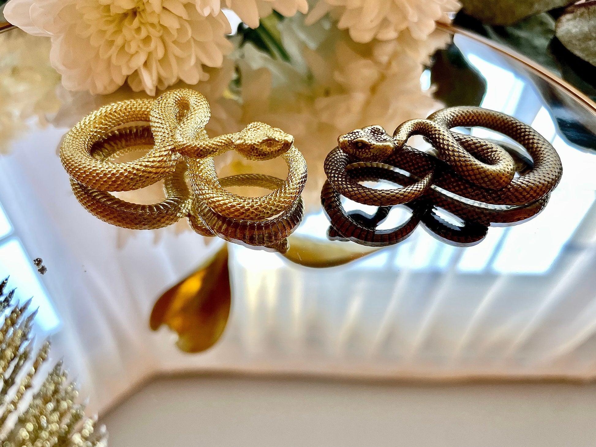 Solid Brass Snake, Fine details snakes, Solid brass figurine, Snake infinity sign, Creative gift, Beautiful Golden snakes