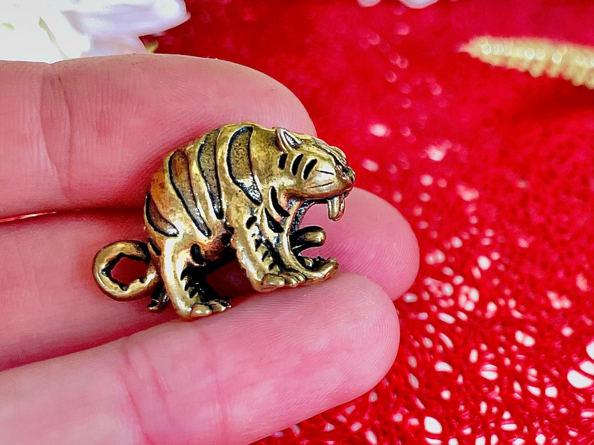 Cute little tiger tiny figurine, Brass Tiger Keyring, Tiger Keychain pedant, Roaring tiger cub pendant, Car Key Chains