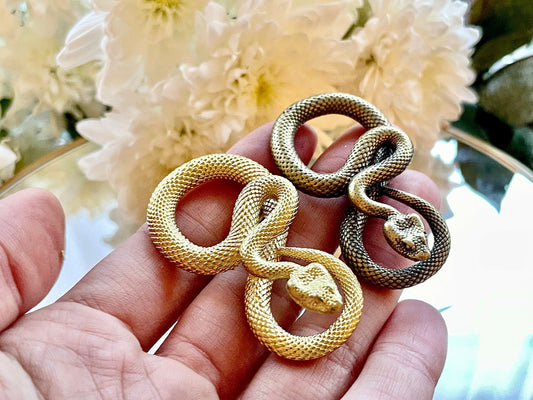 Solid Brass Snake, Fine details snakes, Solid brass figurine, Snake infinity sign, Creative gift, Beautiful Golden snakes