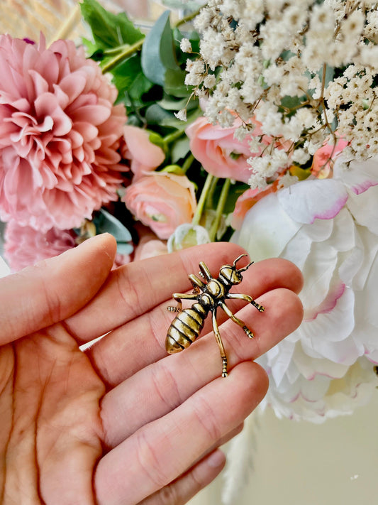 Solid Brass Smiling Ant Figurine, Hard working insect Sculpture, Feng Shui Sculpture, Collectible insect Miniature, plant pot decoration