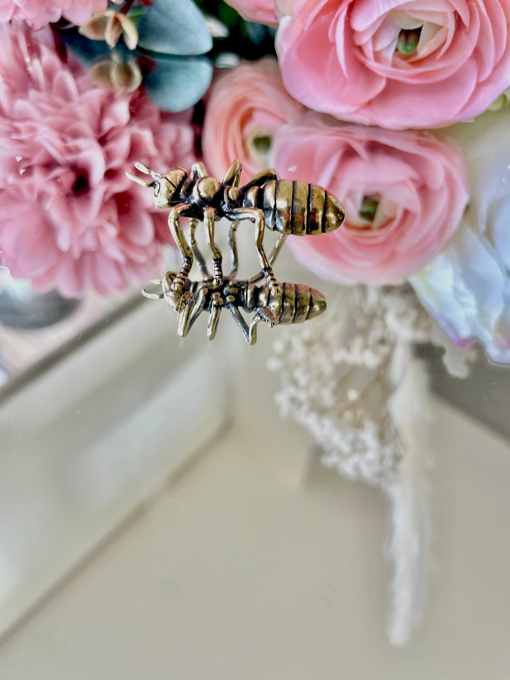 Solid Brass Smiling Ant Figurine, Hard working insect Sculpture, Feng Shui Sculpture, Collectible insect Miniature, plant pot decoration