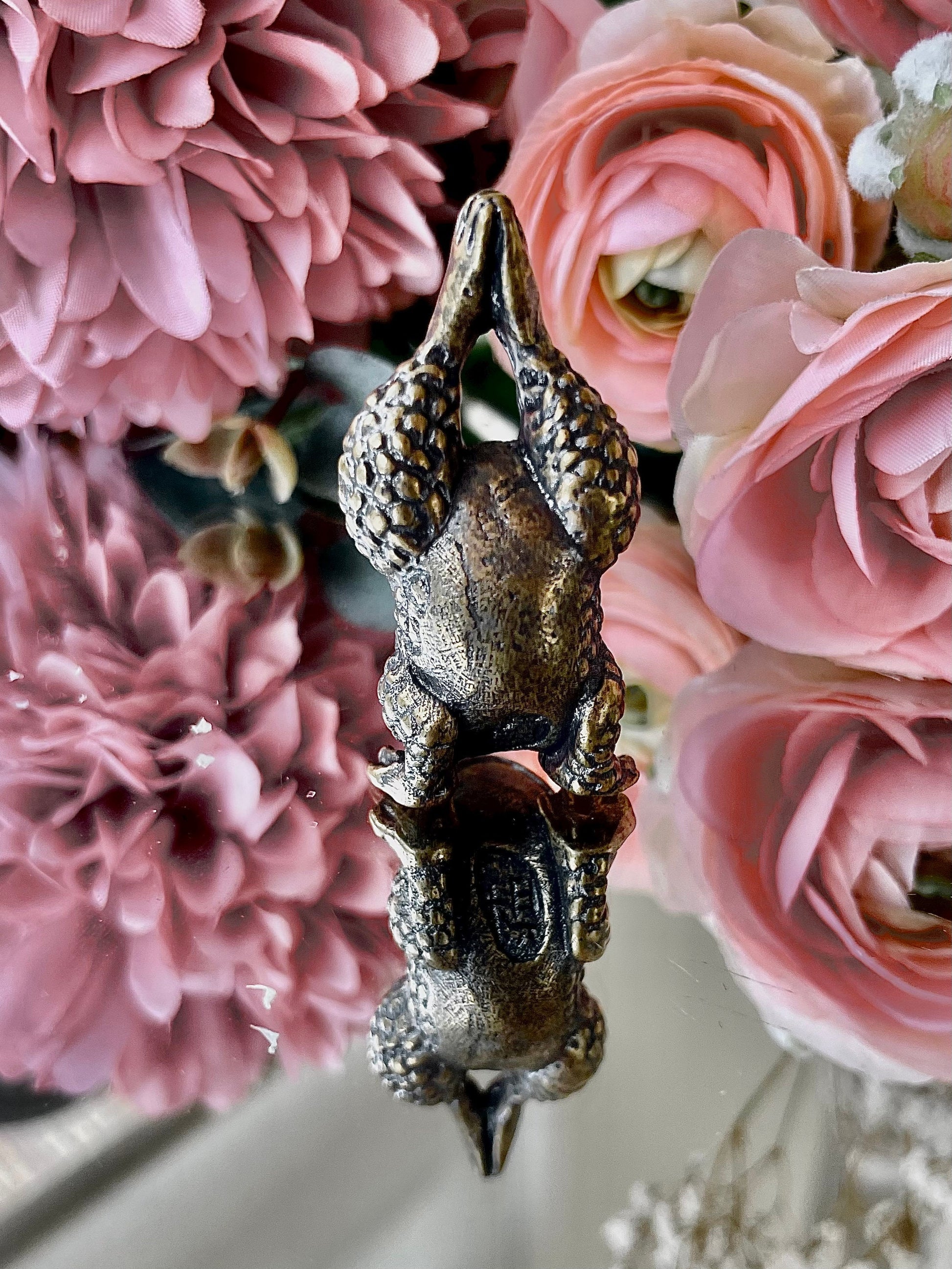 Solid brass Acrobatic Frog Figurine, Toad Statue Yoga Handstand Pose, Creative Desktop decoration