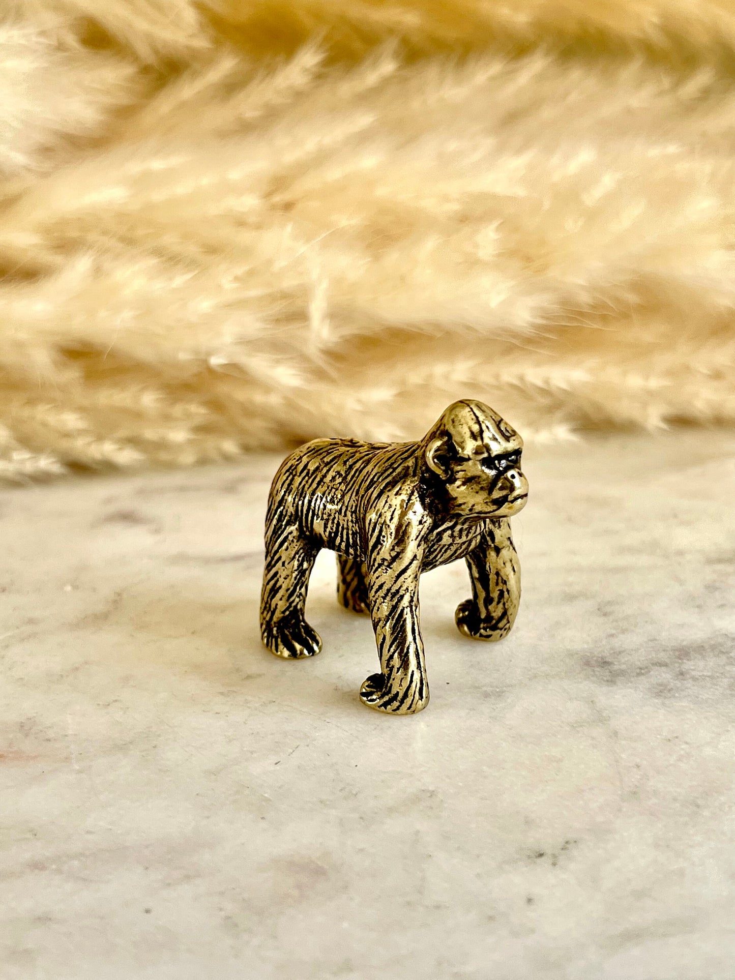 Traditional Style Solid Brass Gorilla Figurine Paperweight: A Tiny Retro Good Luck Charm for Your Desk