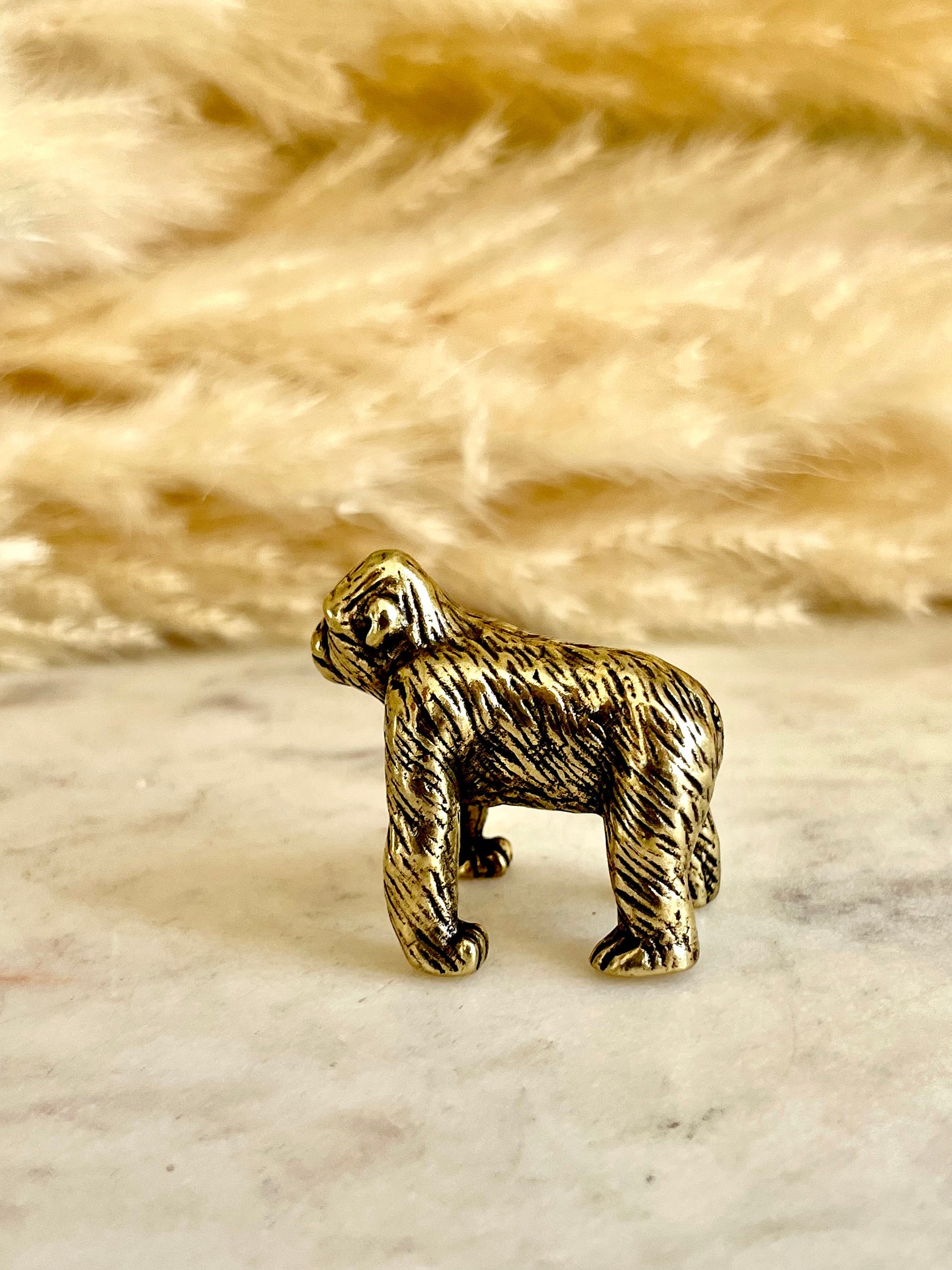 Traditional Style Solid Brass Gorilla Figurine Paperweight: A Tiny Retro Good Luck Charm for Your Desk