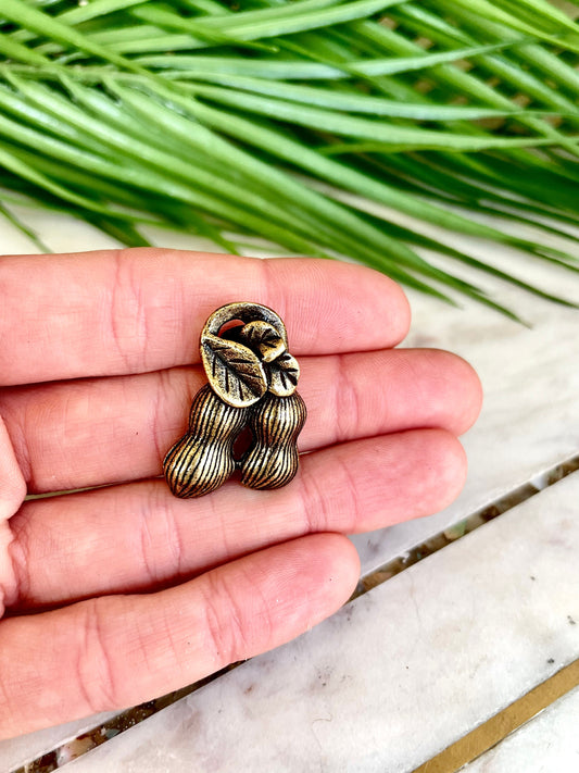 Solid Brass peanut beans Pendants, Creative brass Car Keychain, Peanuts charm