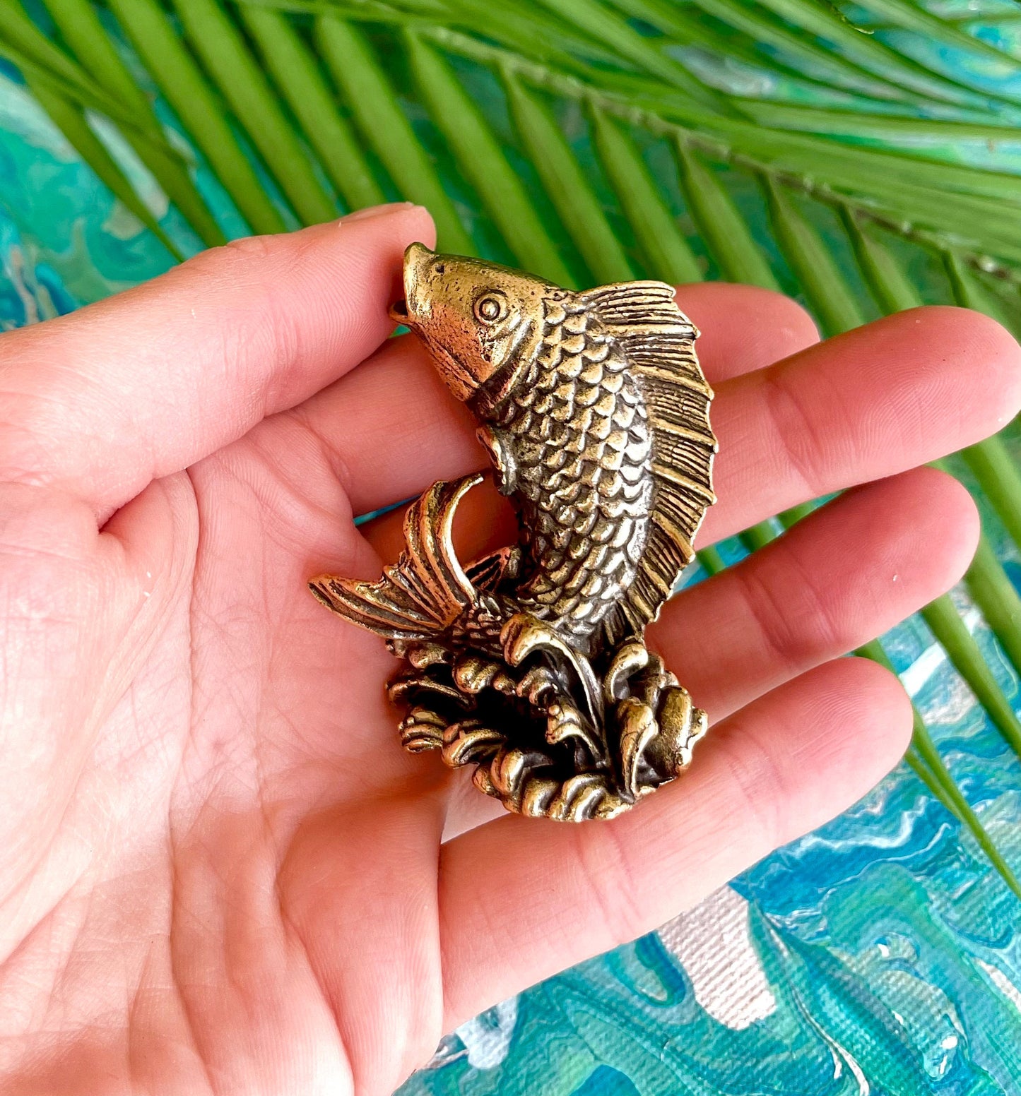 Solid Brass Splashing Carp Fish figurine, Koi Fish Sculpture: A Lifelike Brass Statue for Home or Office Decor