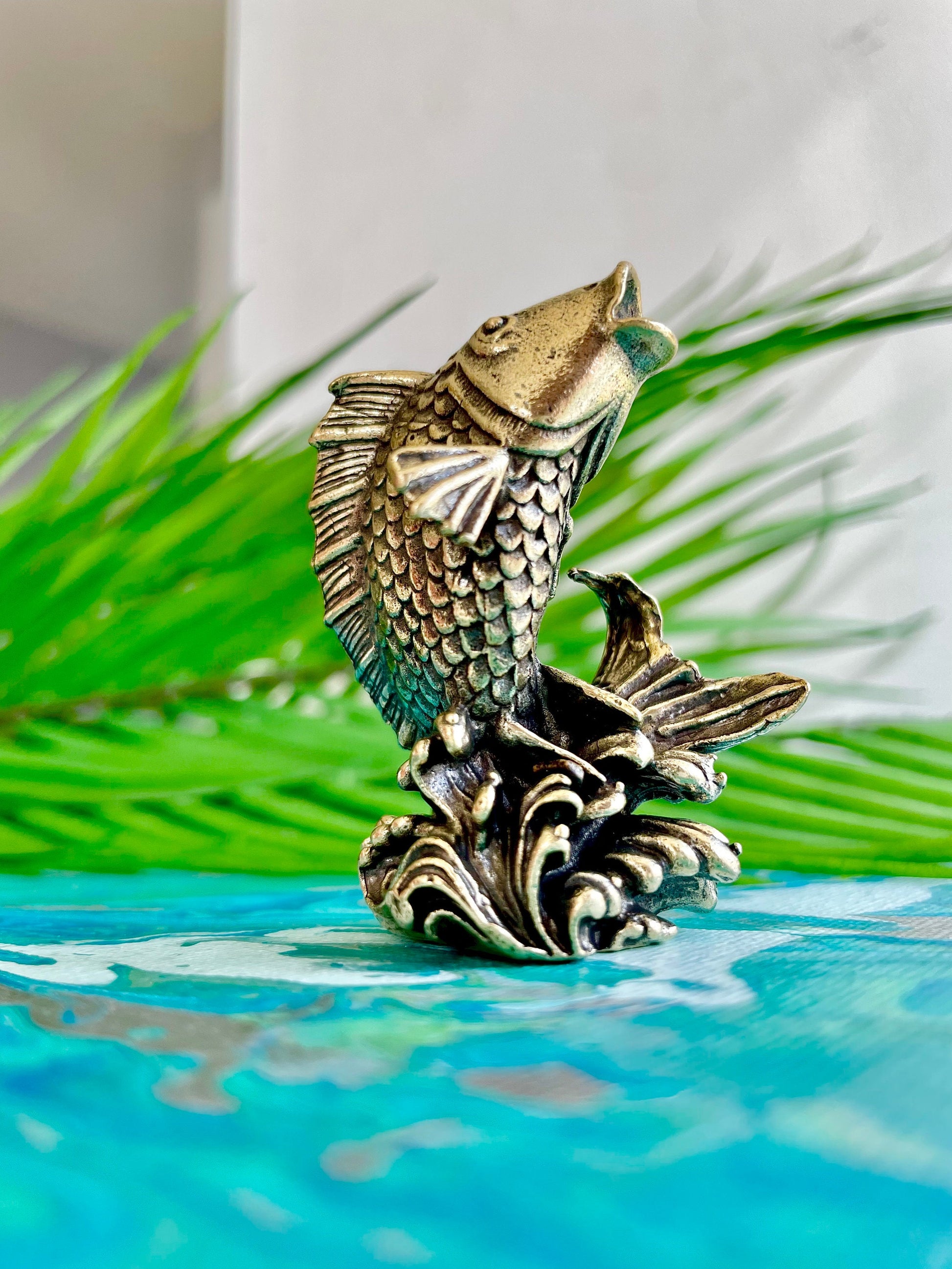 Solid Brass Splashing Carp Fish figurine, Koi Fish Sculpture: A Lifelike Brass Statue for Home or Office Decor