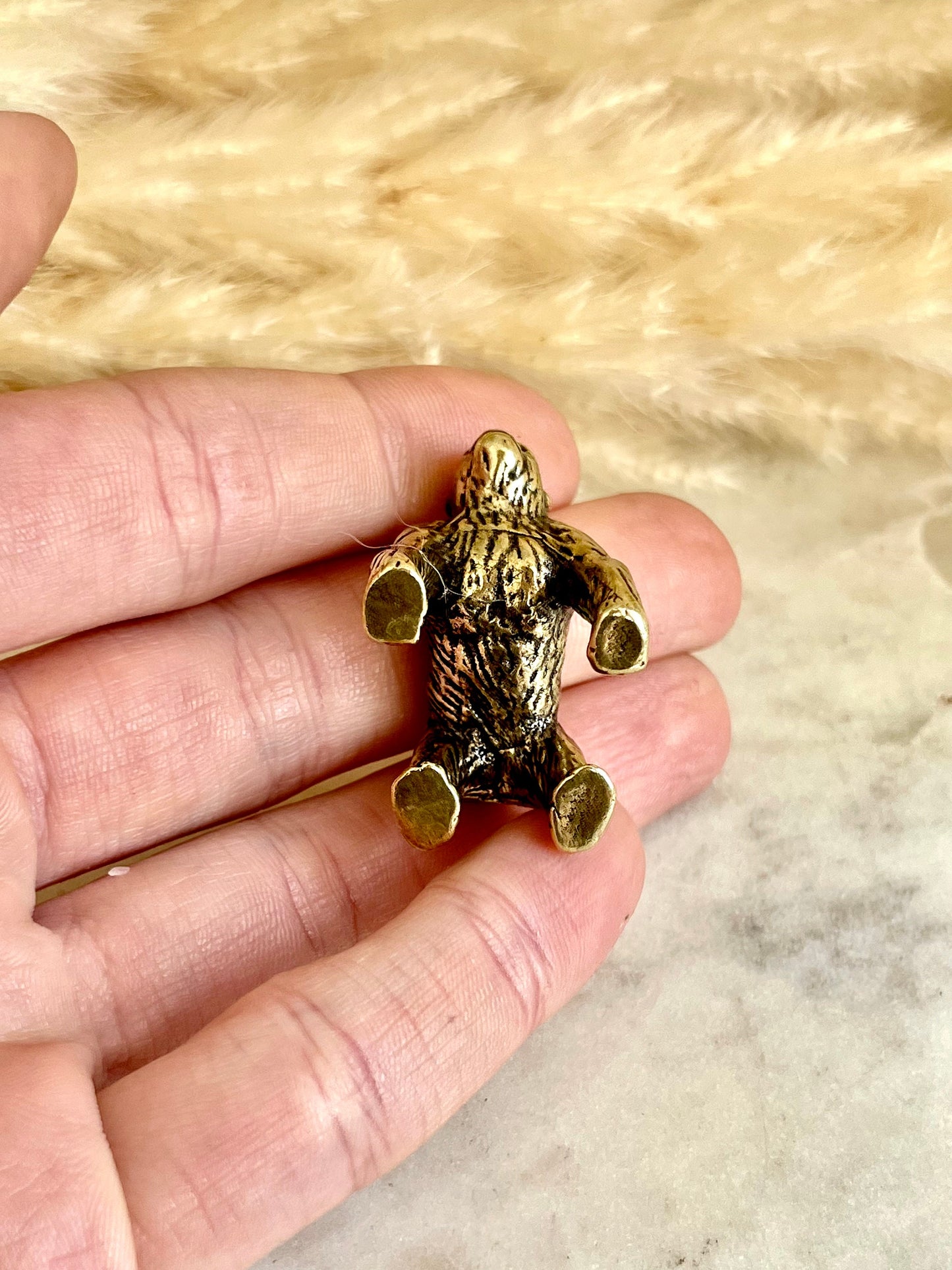 Traditional Style Solid Brass Gorilla Figurine Paperweight: A Tiny Retro Good Luck Charm for Your Desk